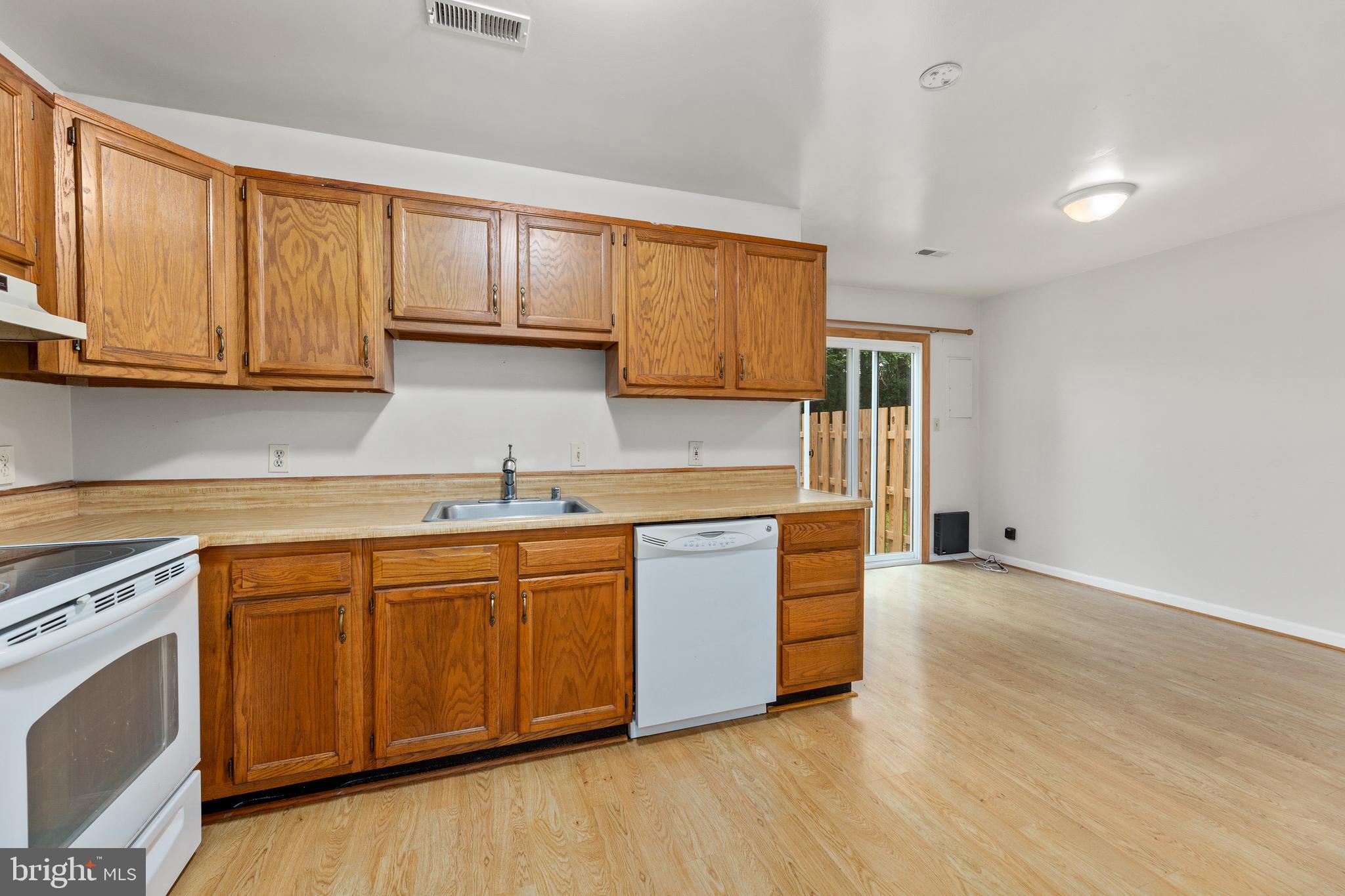 STAFFORD MEADOWS - Residential