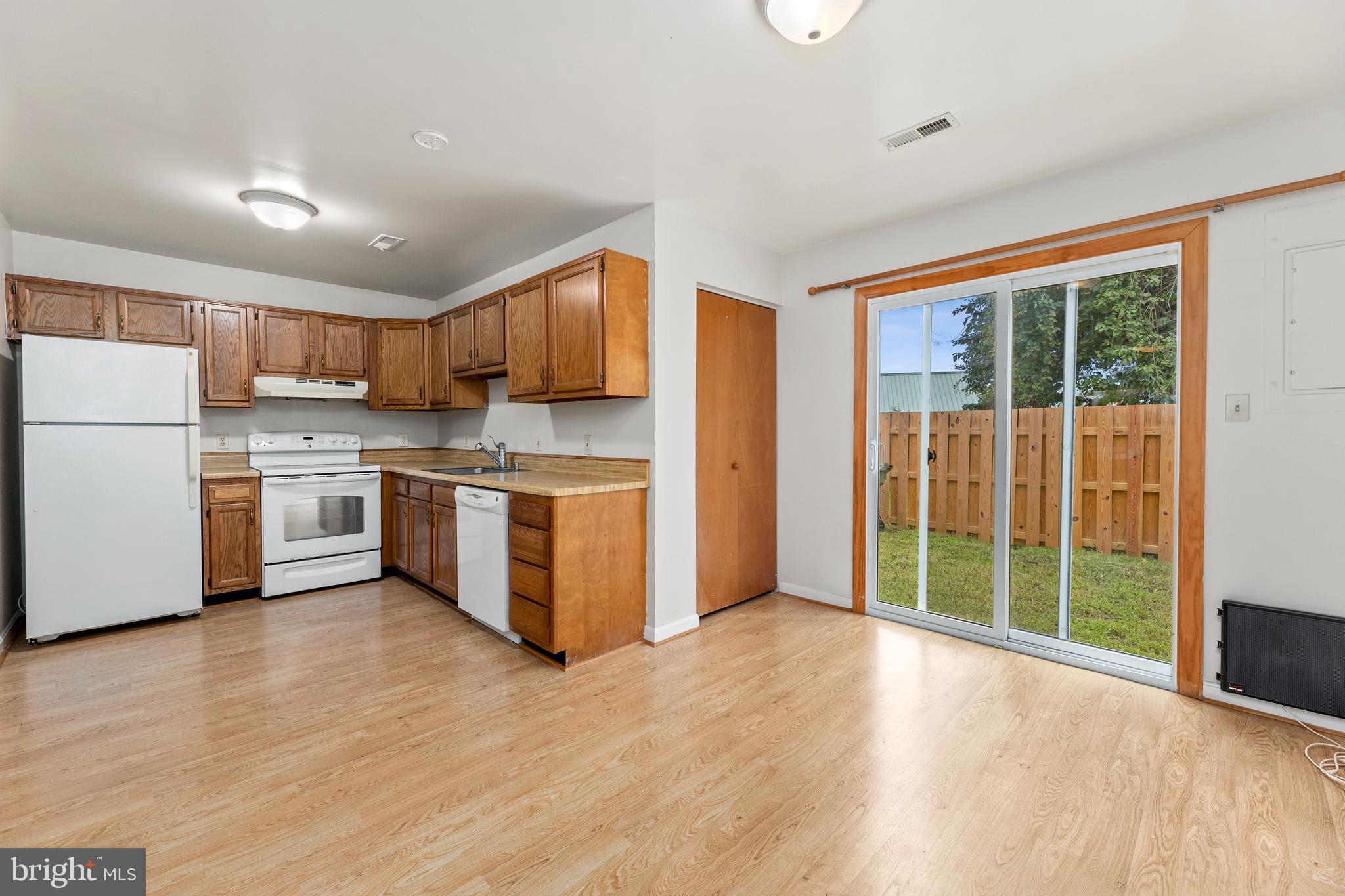 STAFFORD MEADOWS - Residential