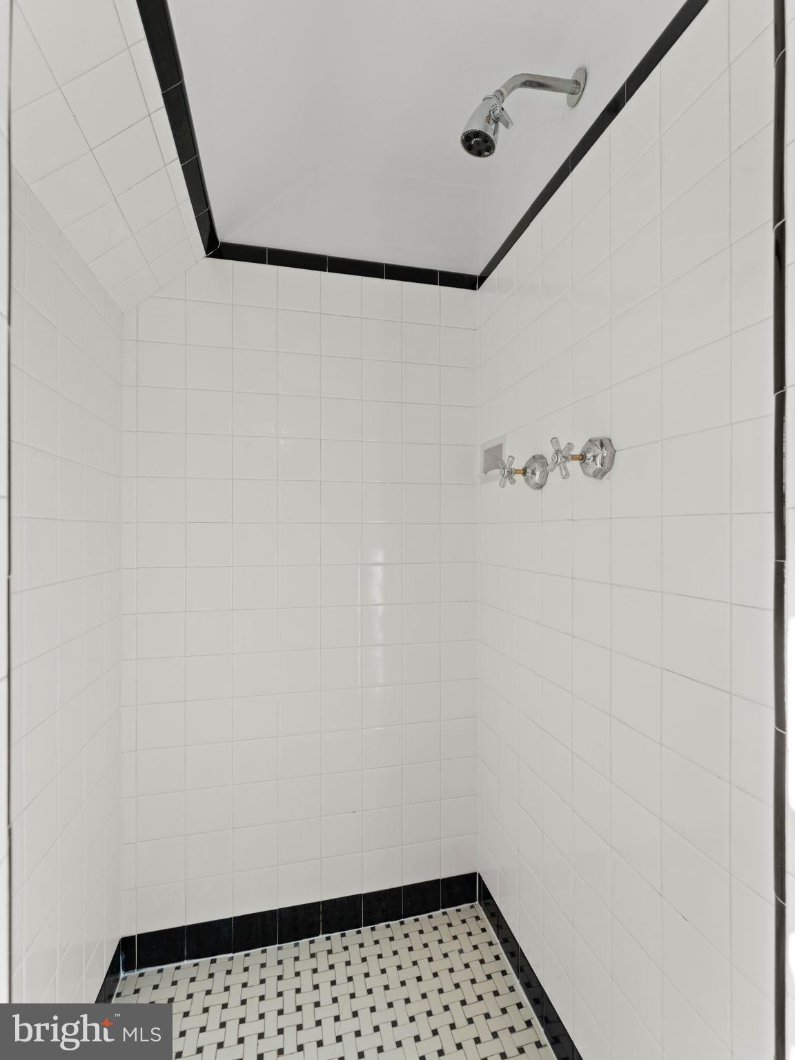 ARONIMINK - Residential