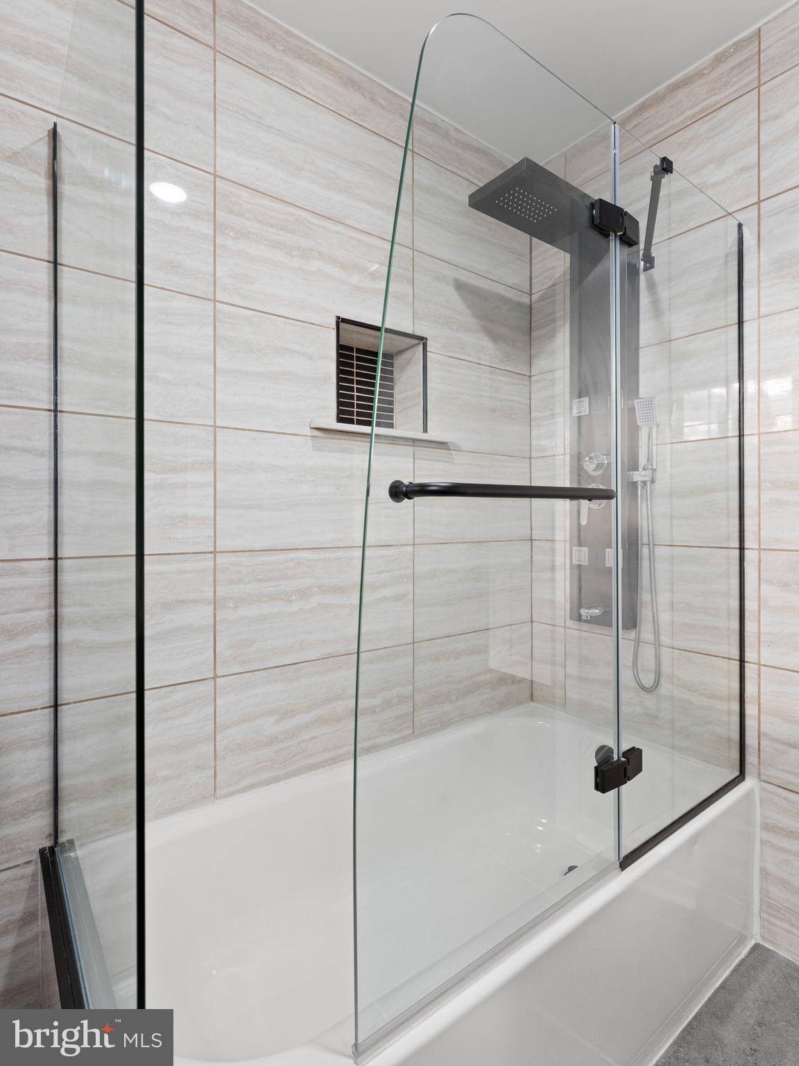 ARONIMINK - Residential