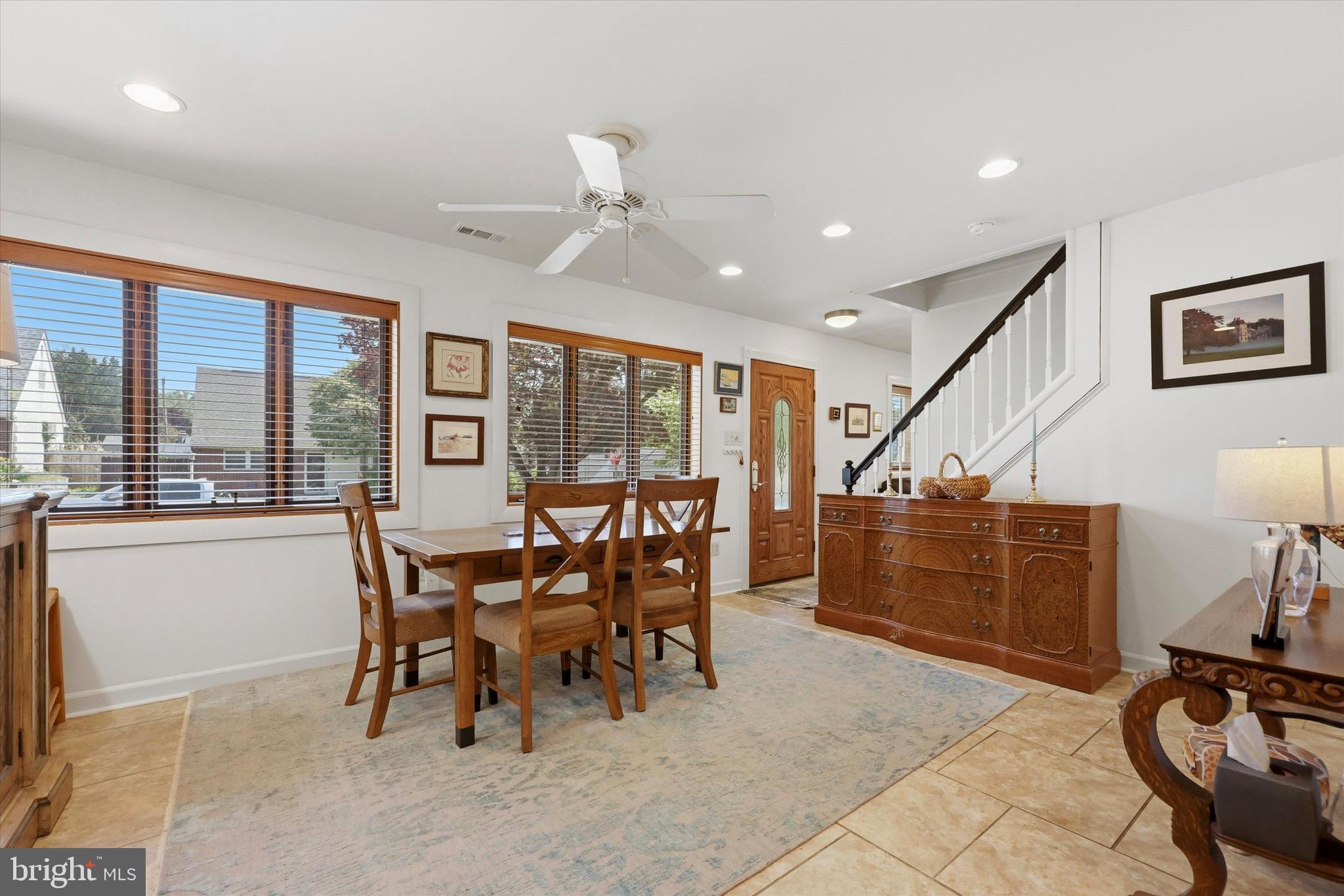 ROXBOROUGH - Residential