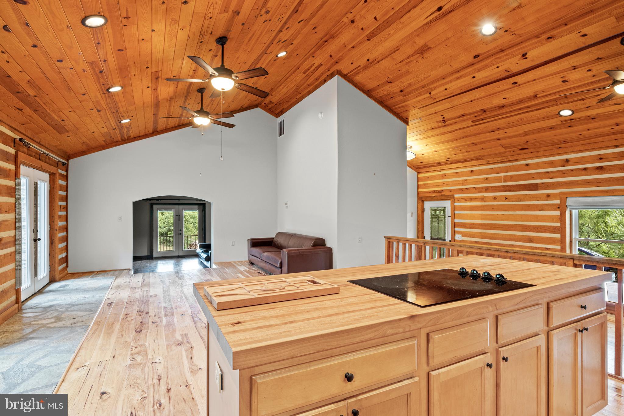 LEEDS MANOR ORCHARDS - Residential