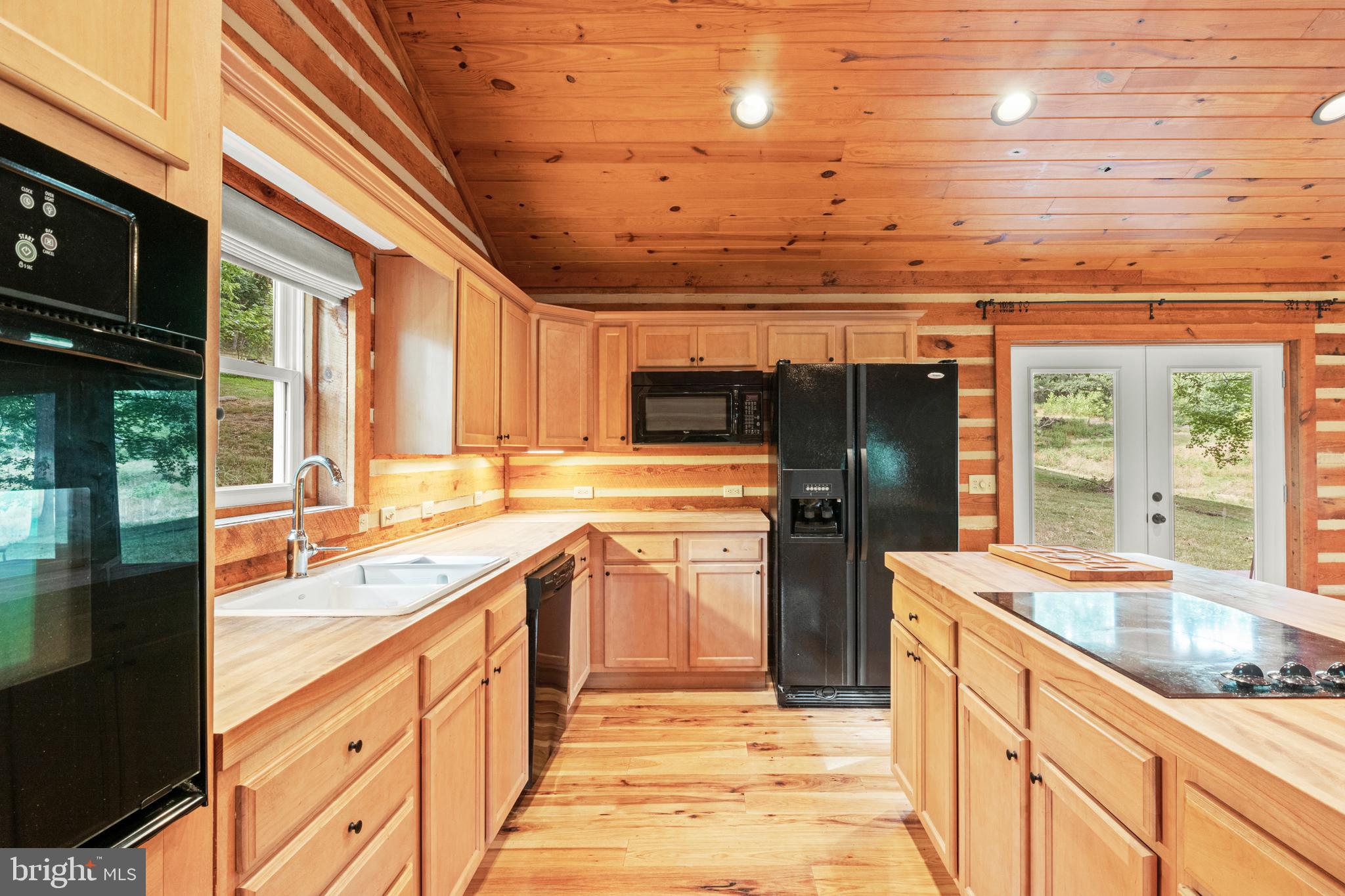 LEEDS MANOR ORCHARDS - Residential