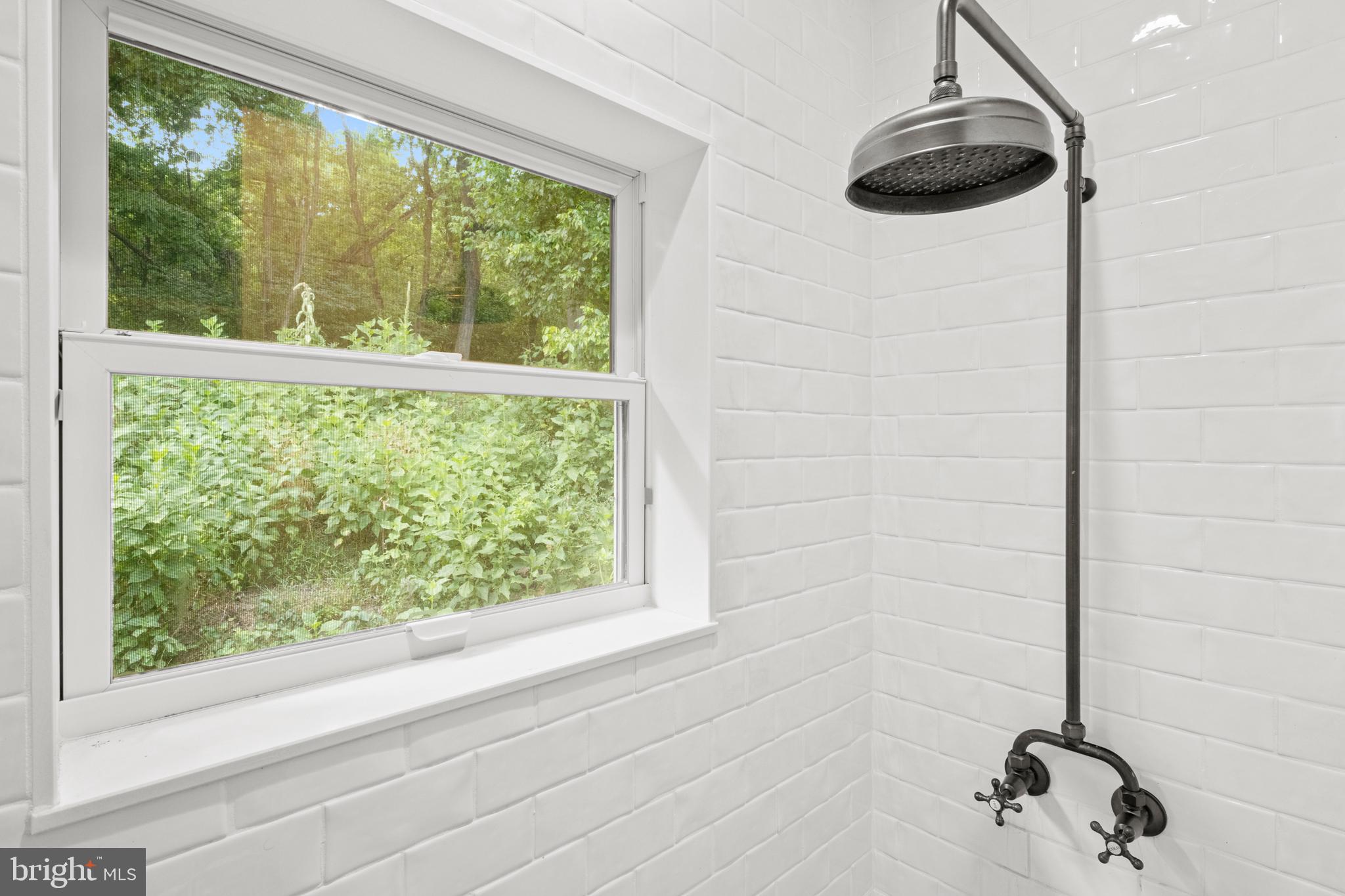 LEEDS MANOR ORCHARDS - Residential