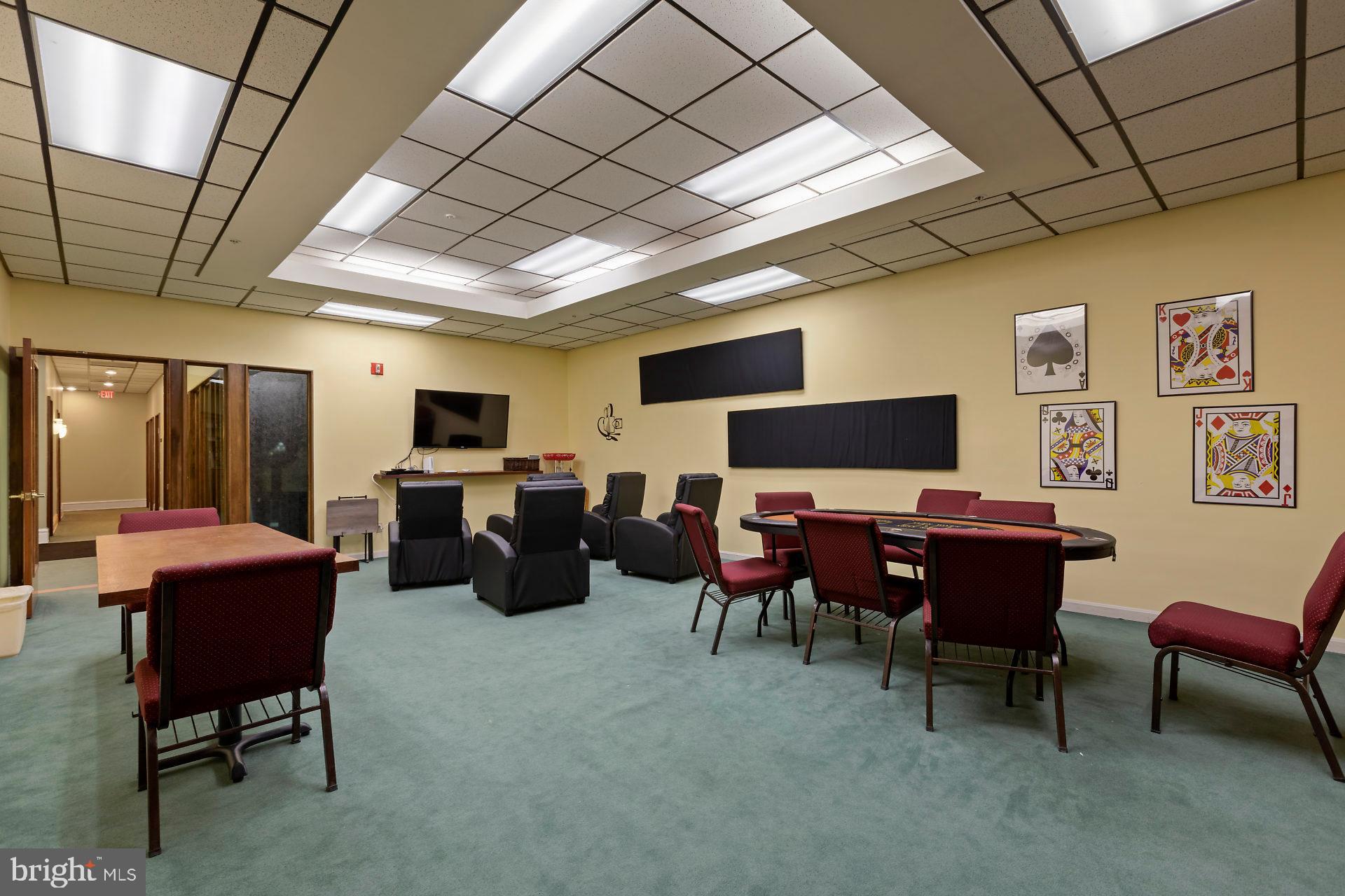 VILLAGES AT WILDEWOOD - Residential