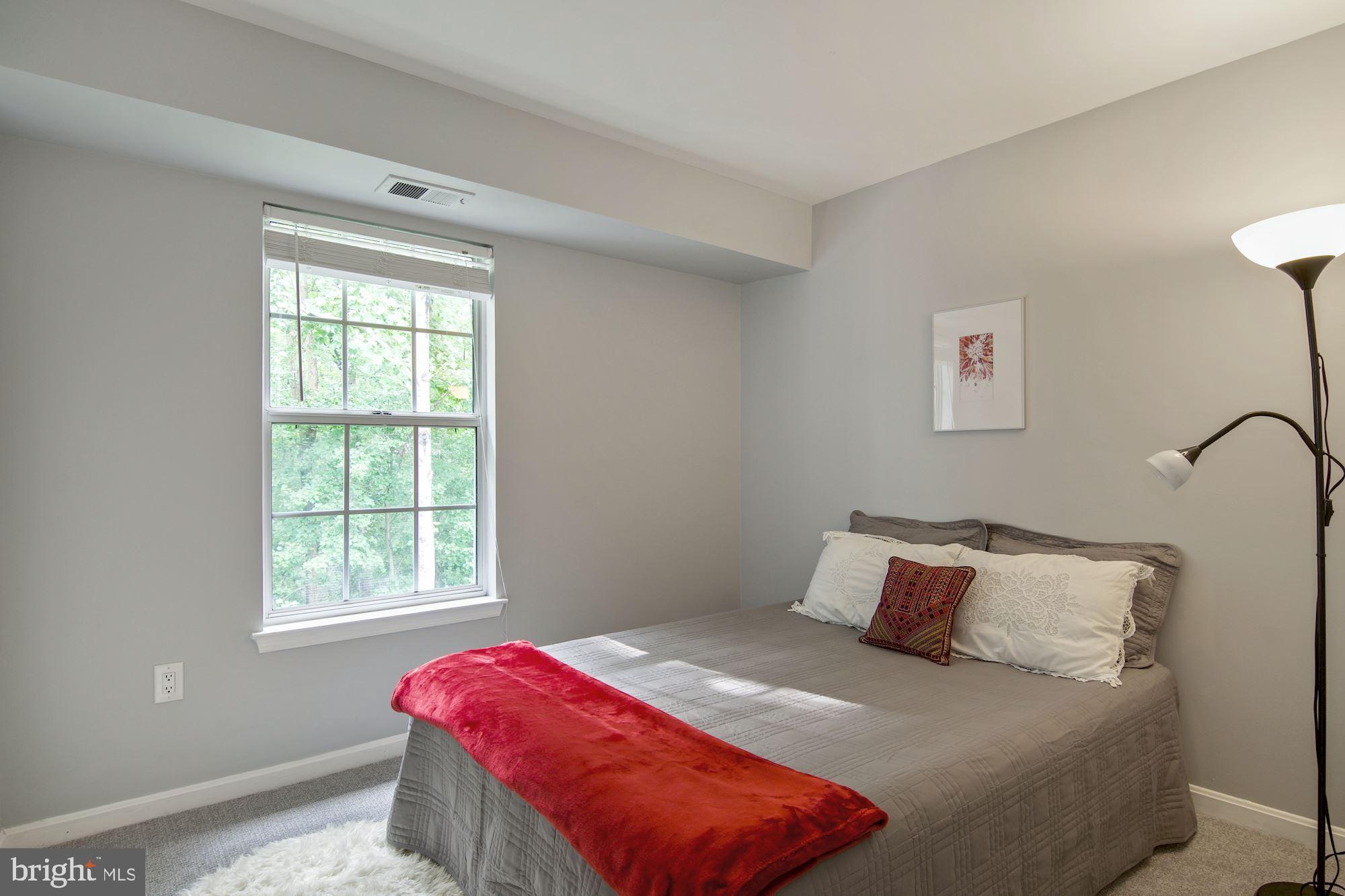 OLDE MILL - Residential Lease