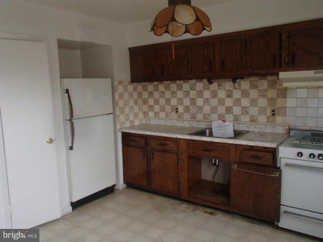 CHARLESMONT - Residential