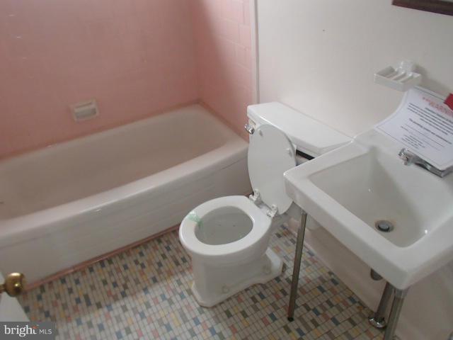 CHARLESMONT - Residential