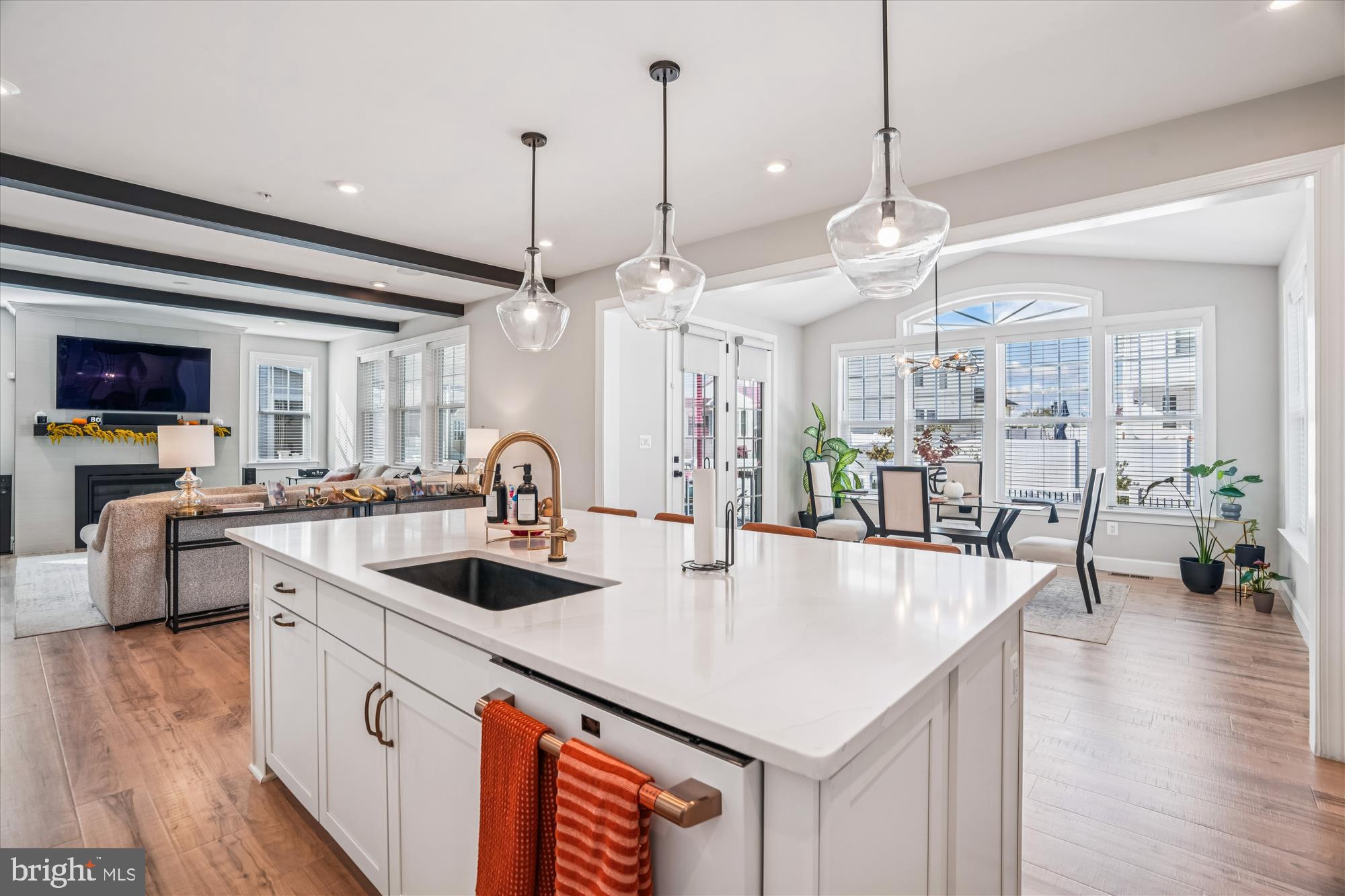 TWO RIVERS - Residential