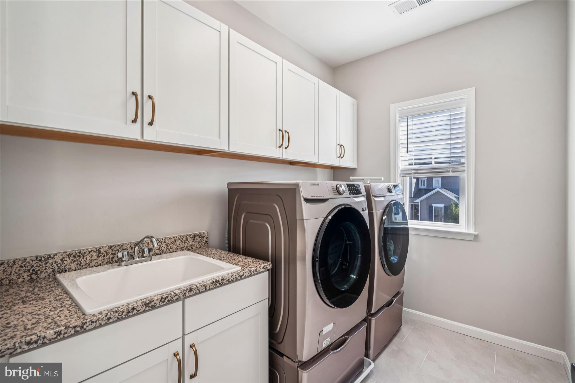 TWO RIVERS - Residential