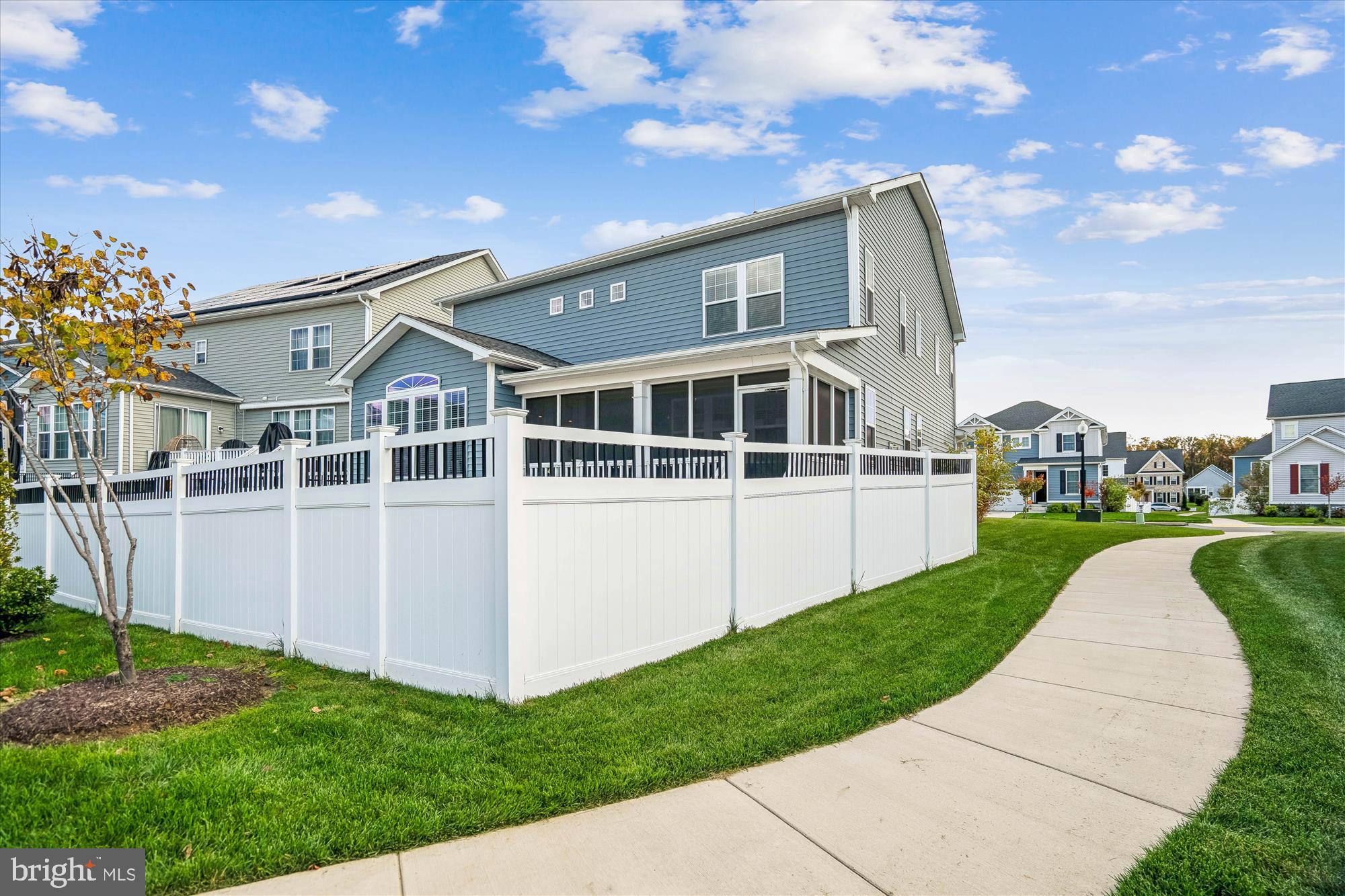 TWO RIVERS - Residential