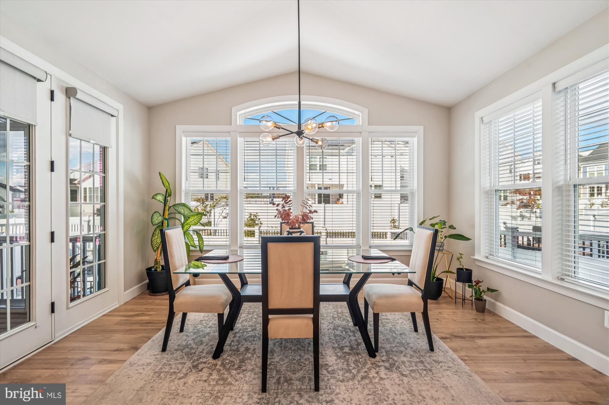 TWO RIVERS - Residential