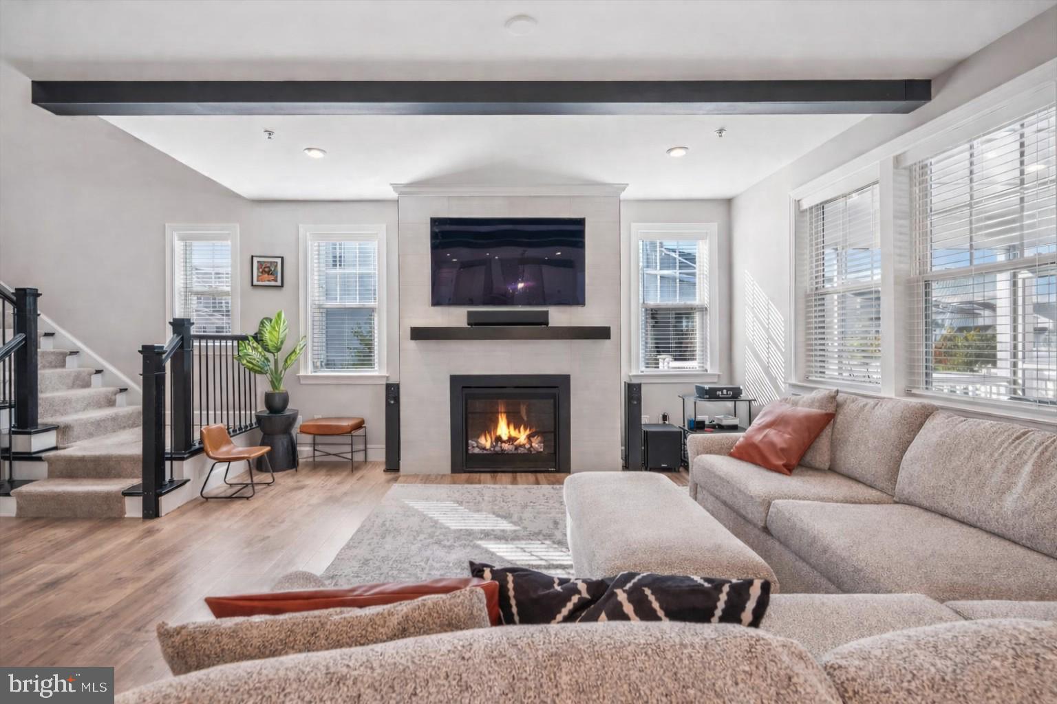 TWO RIVERS - Residential