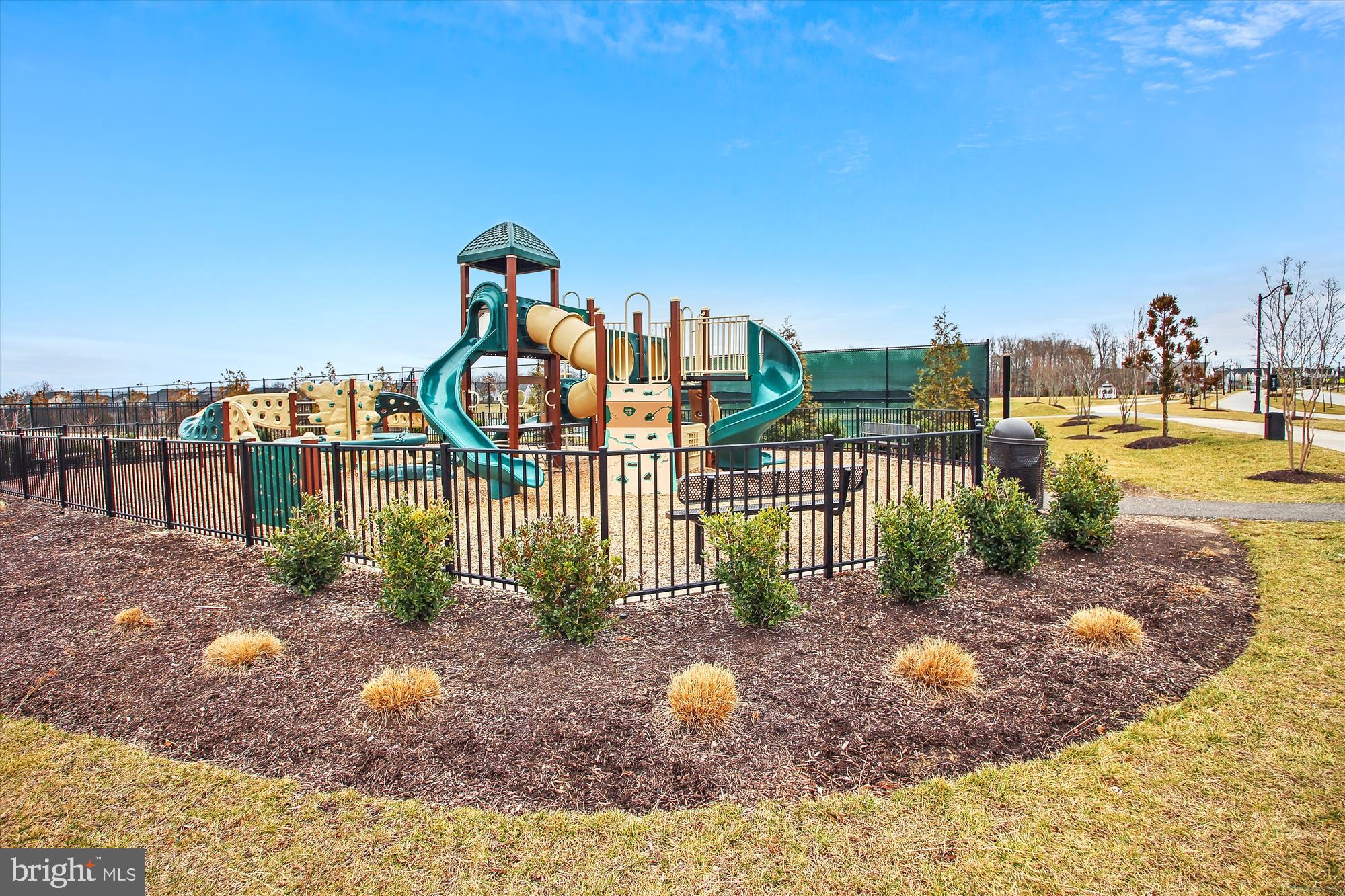 TWO RIVERS - Residential