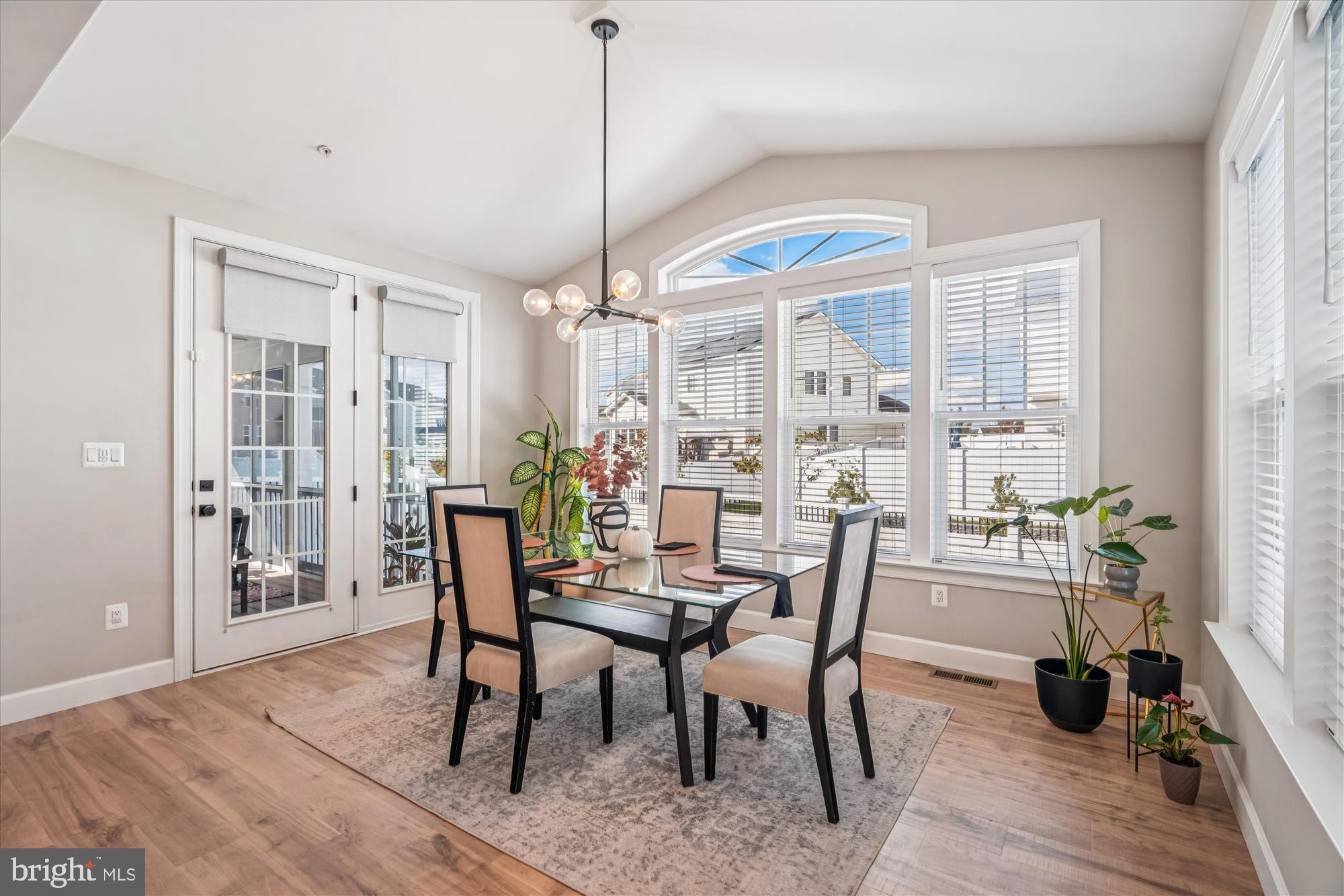 TWO RIVERS - Residential