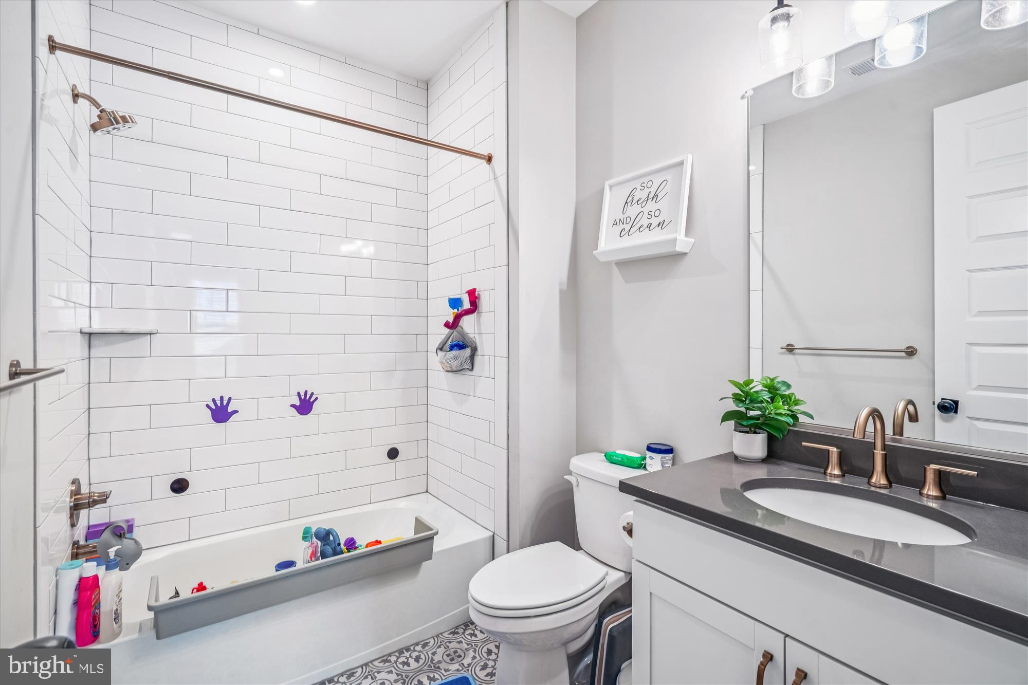 TWO RIVERS - Residential