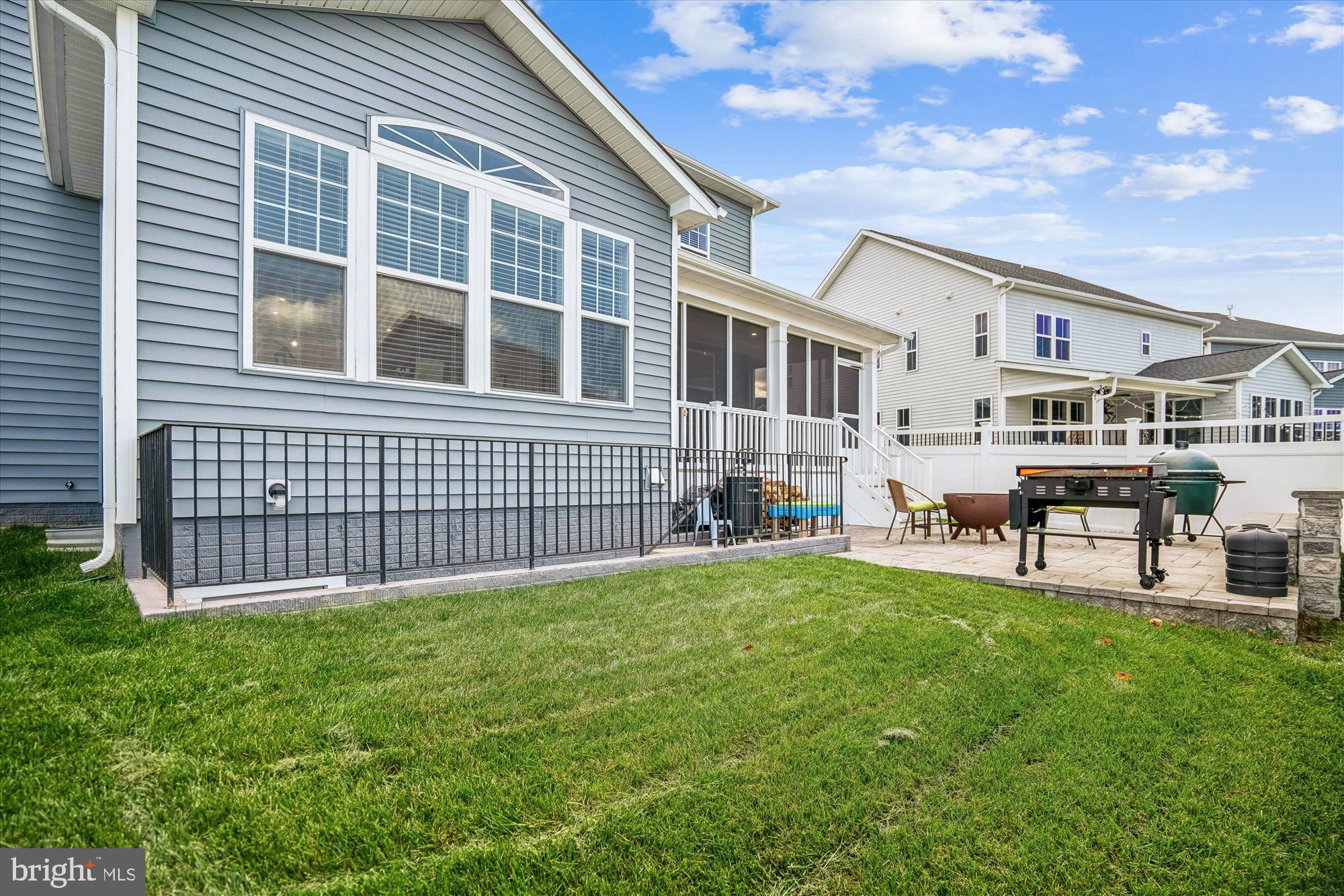 TWO RIVERS - Residential