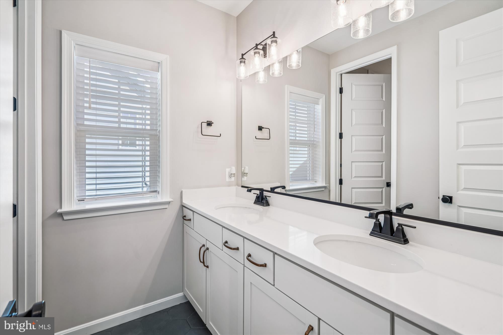 TWO RIVERS - Residential