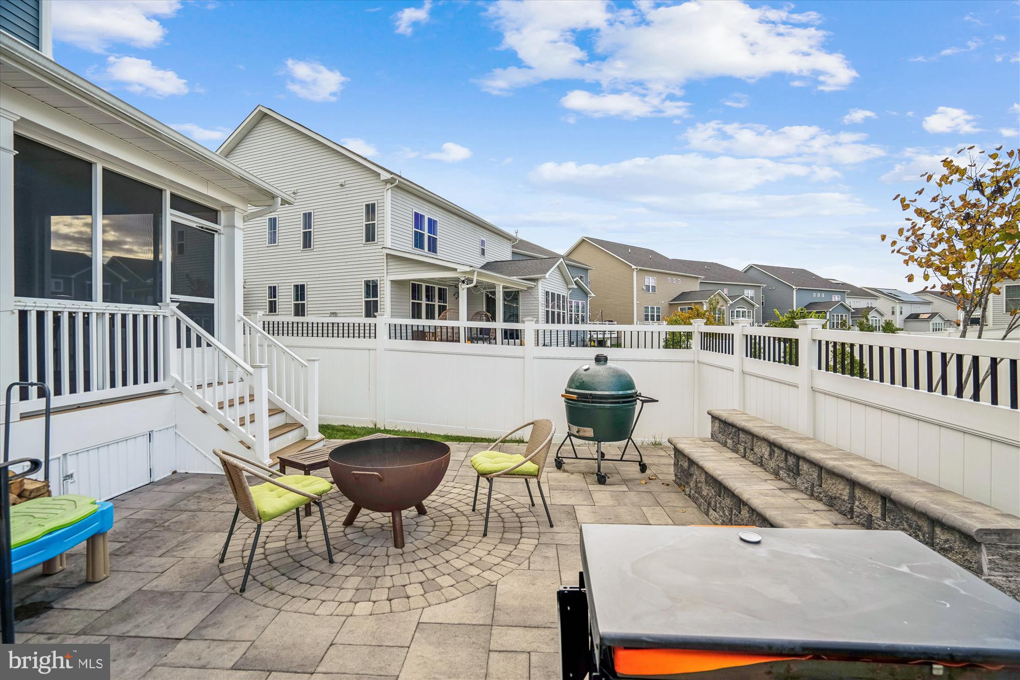 TWO RIVERS - Residential