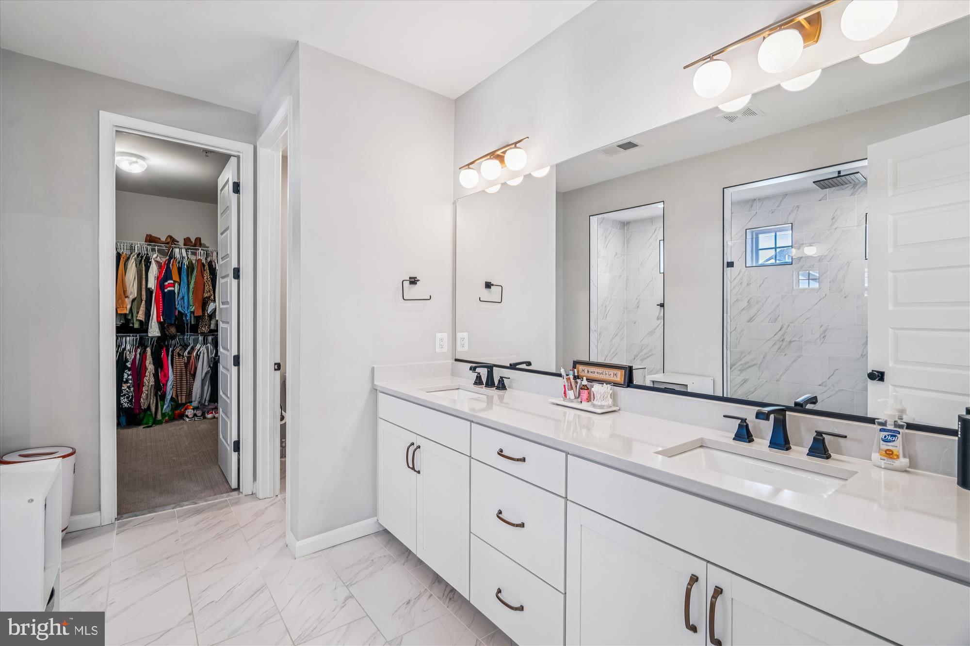 TWO RIVERS - Residential