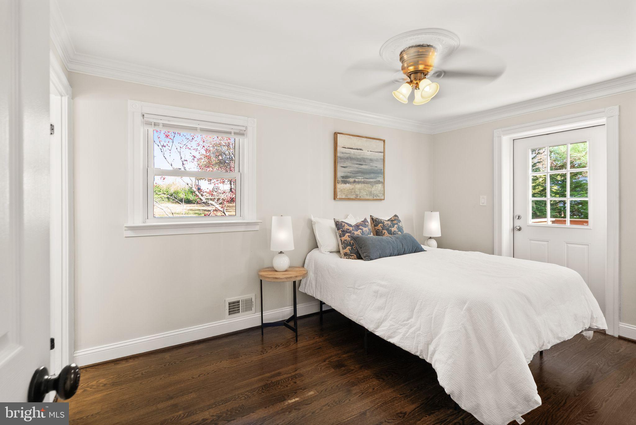 PINECREST ESTATES - Residential