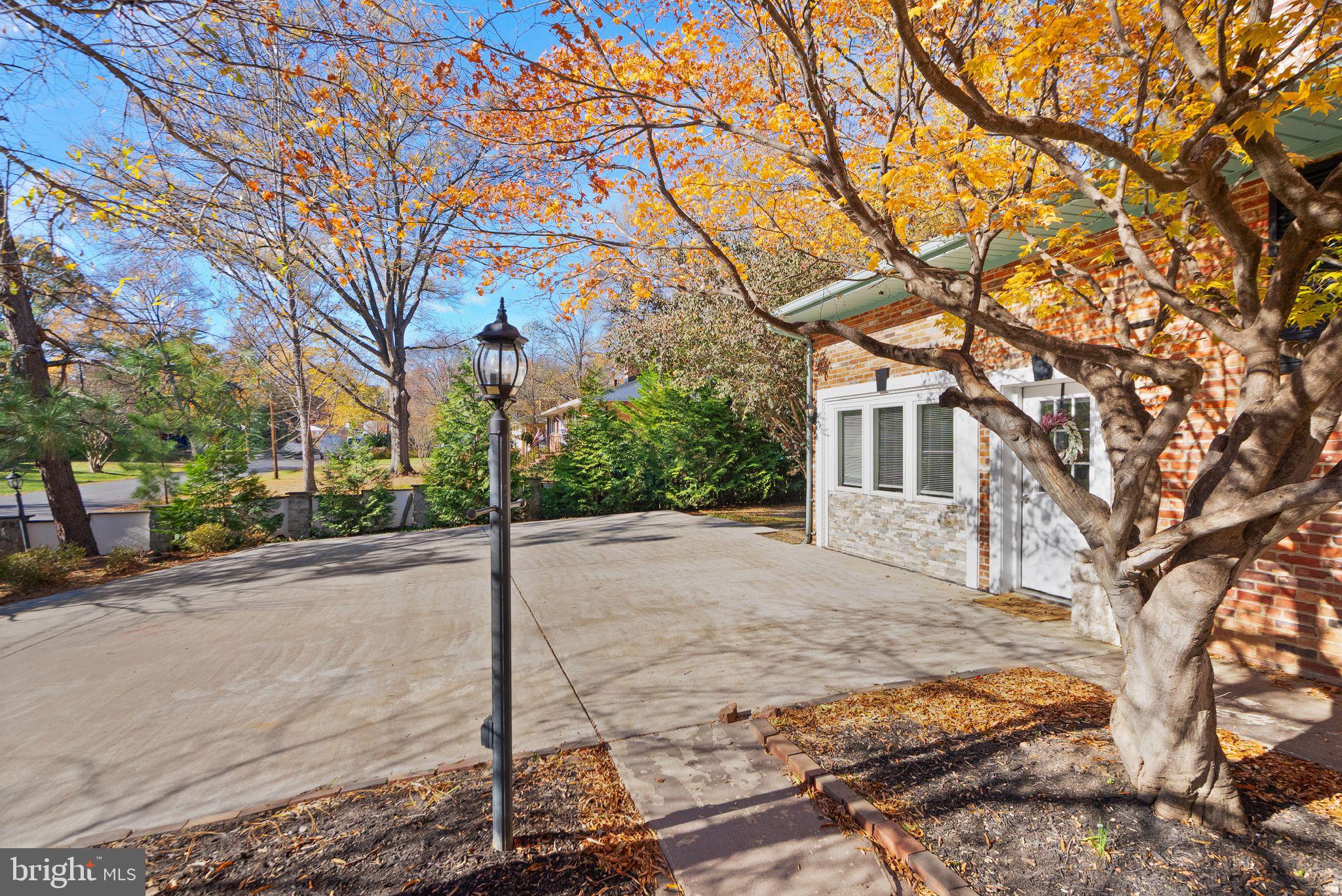 PINECREST ESTATES - Residential