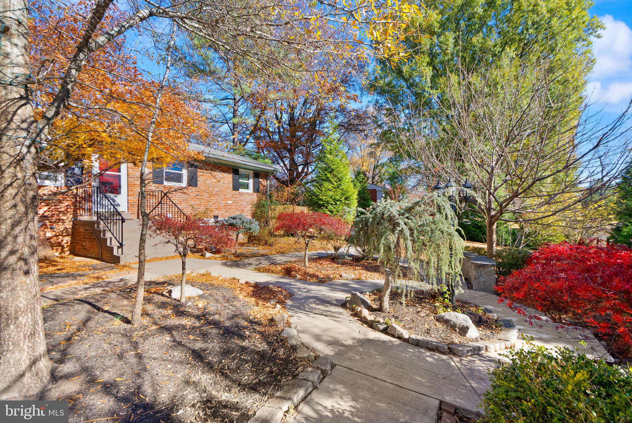 PINECREST ESTATES - Residential