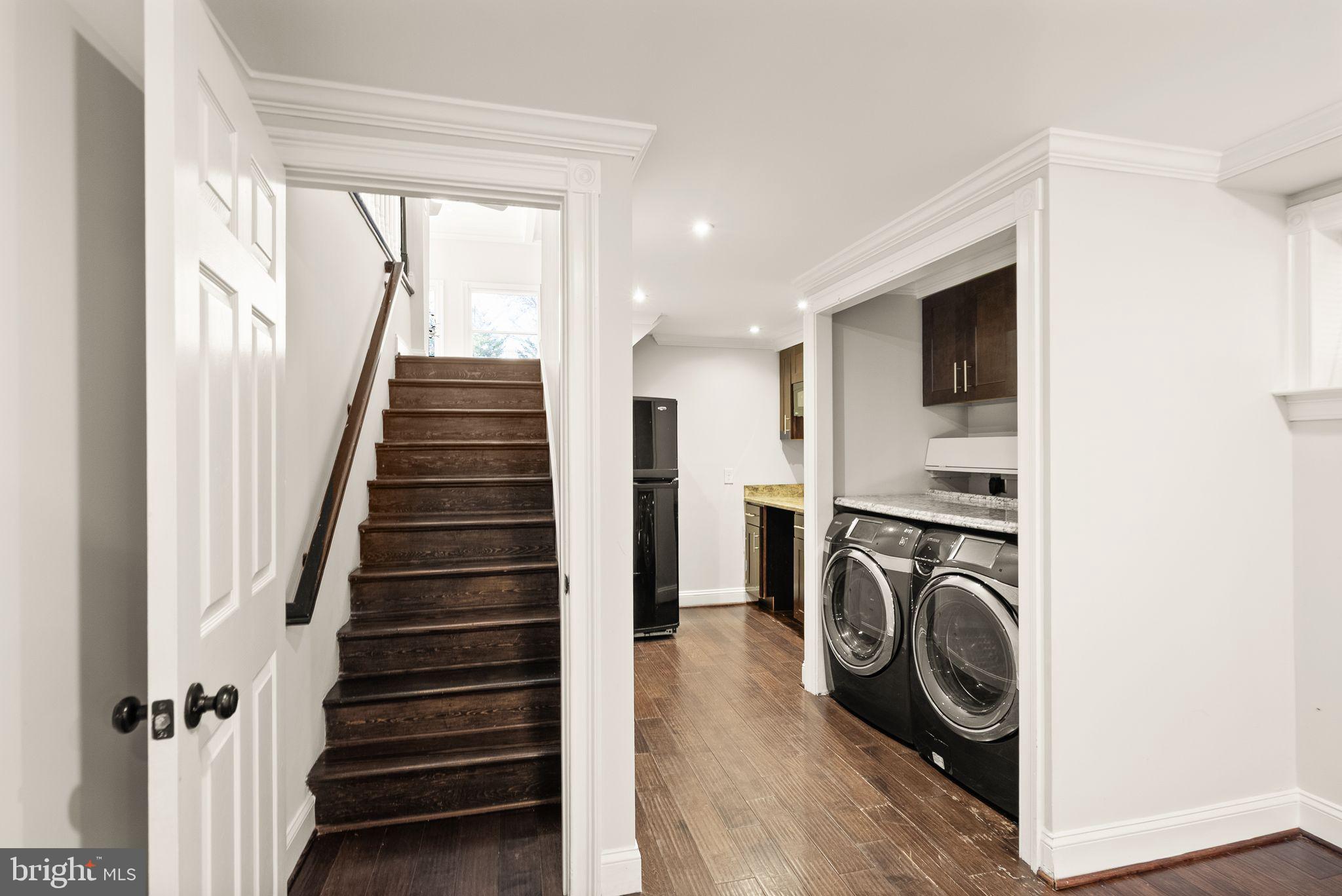 PINECREST ESTATES - Residential