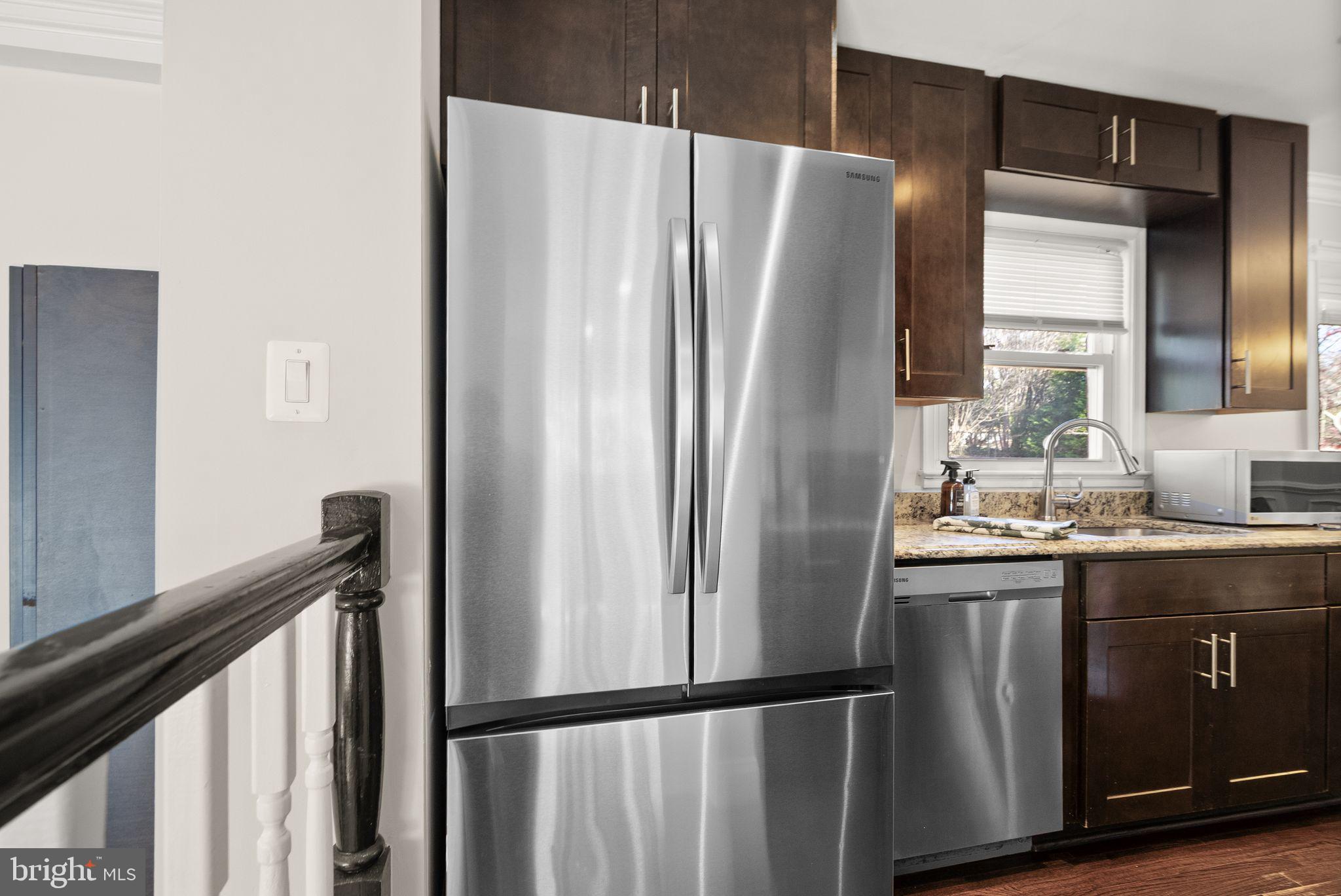 PINECREST ESTATES - Residential