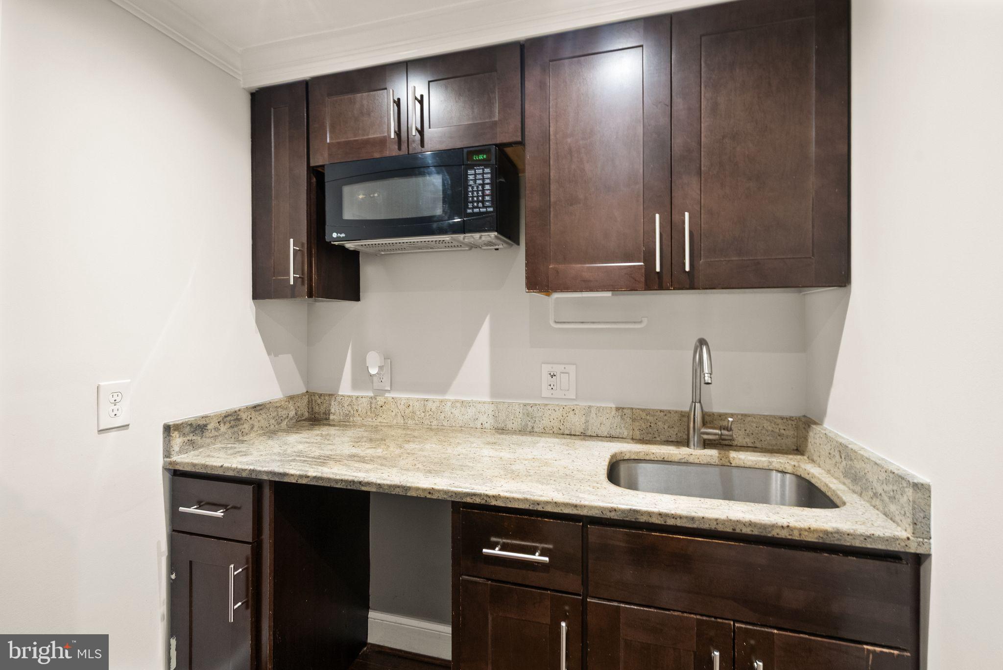 PINECREST ESTATES - Residential