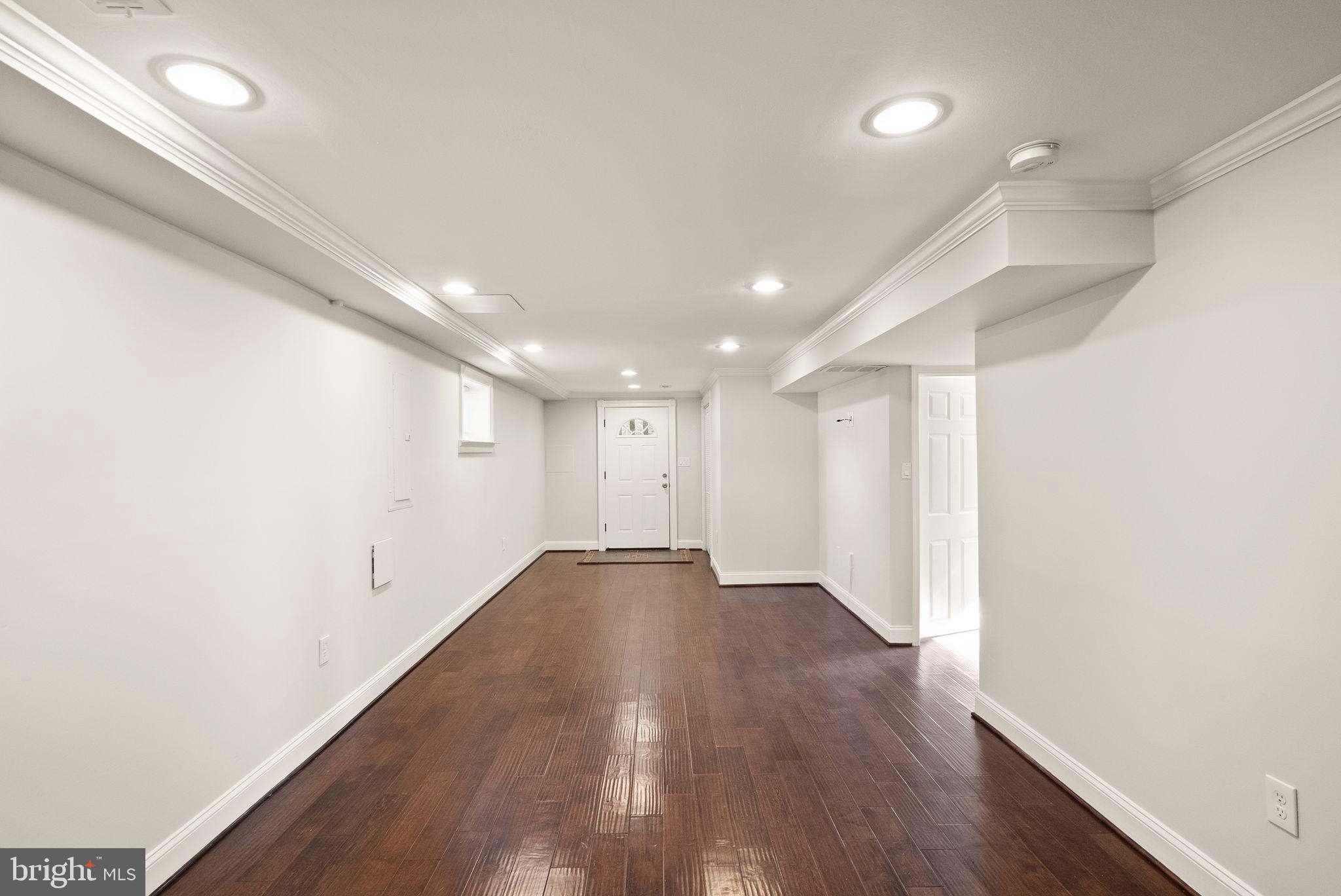 PINECREST ESTATES - Residential