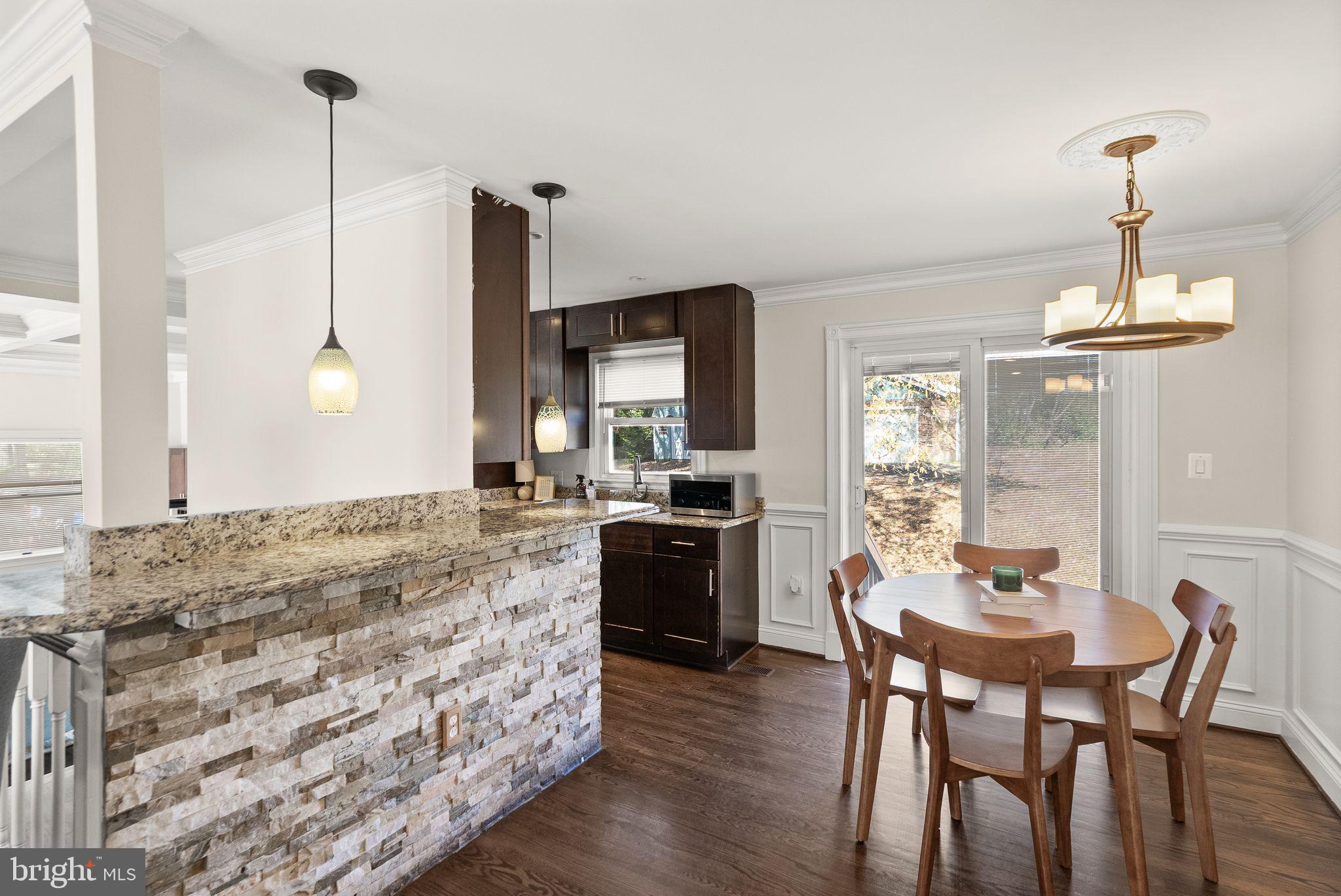 PINECREST ESTATES - Residential