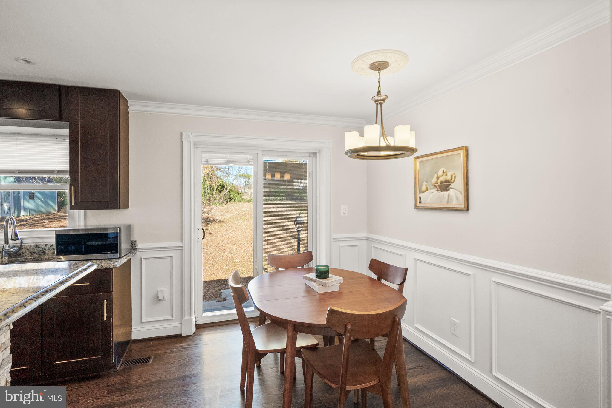 PINECREST ESTATES - Residential