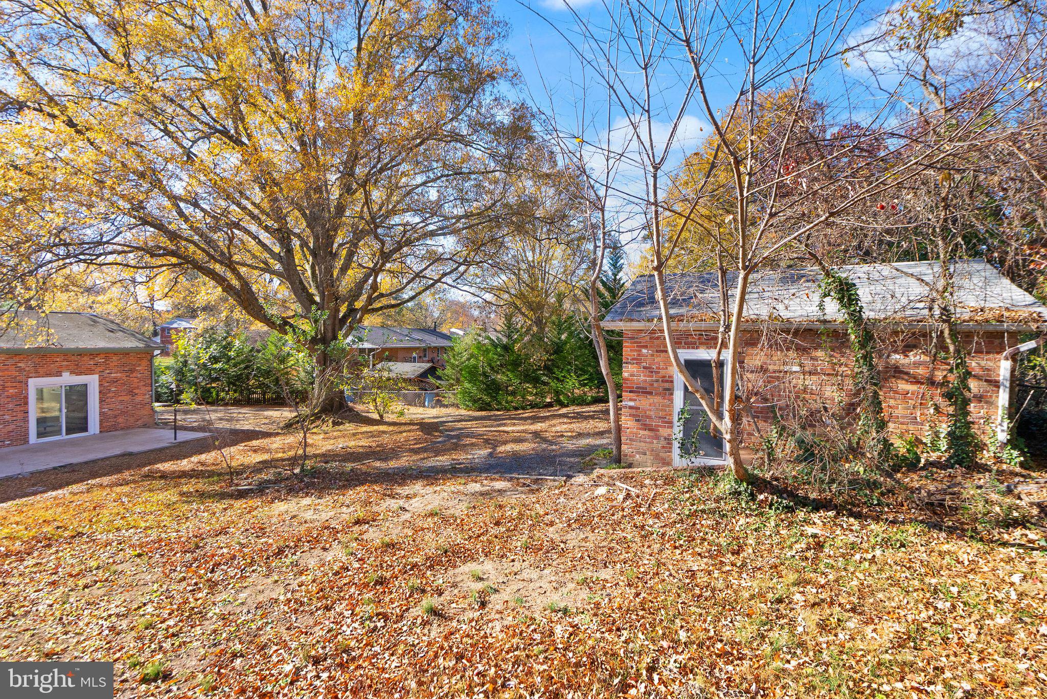 PINECREST ESTATES - Residential