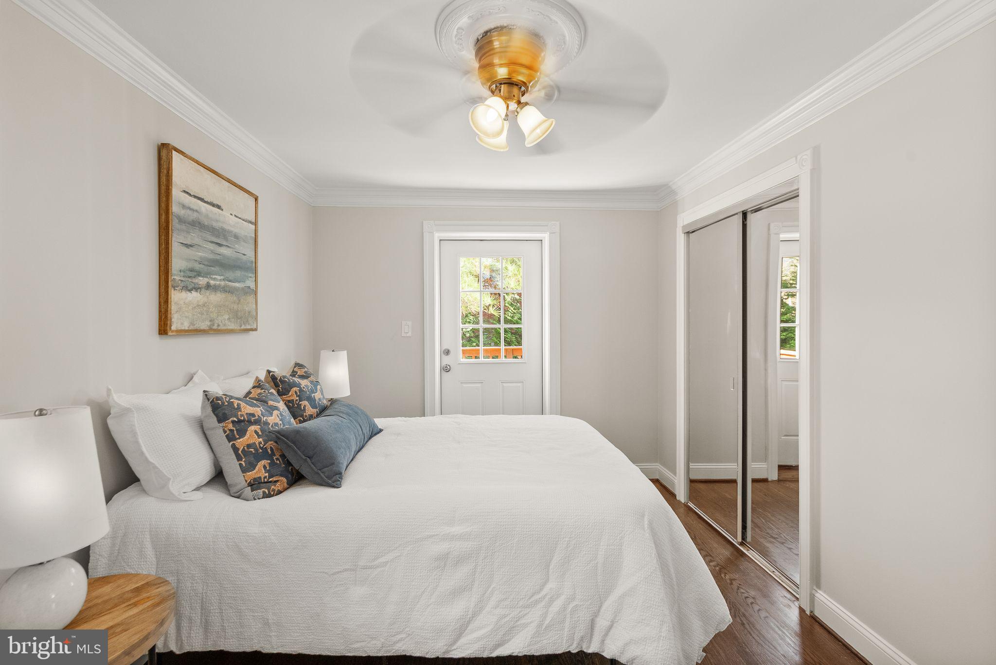 PINECREST ESTATES - Residential