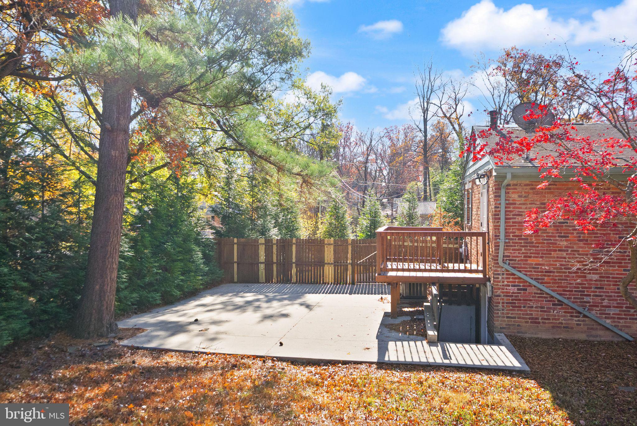 PINECREST ESTATES - Residential