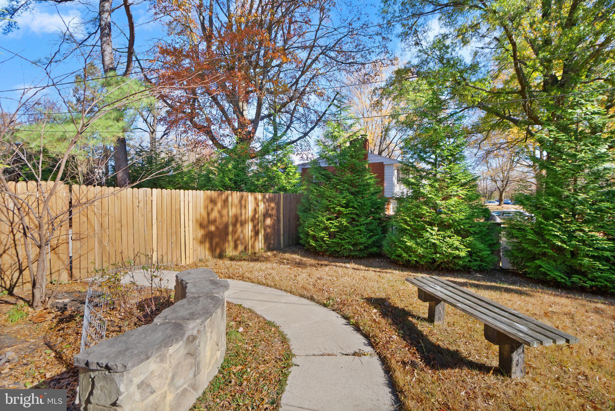 PINECREST ESTATES - Residential