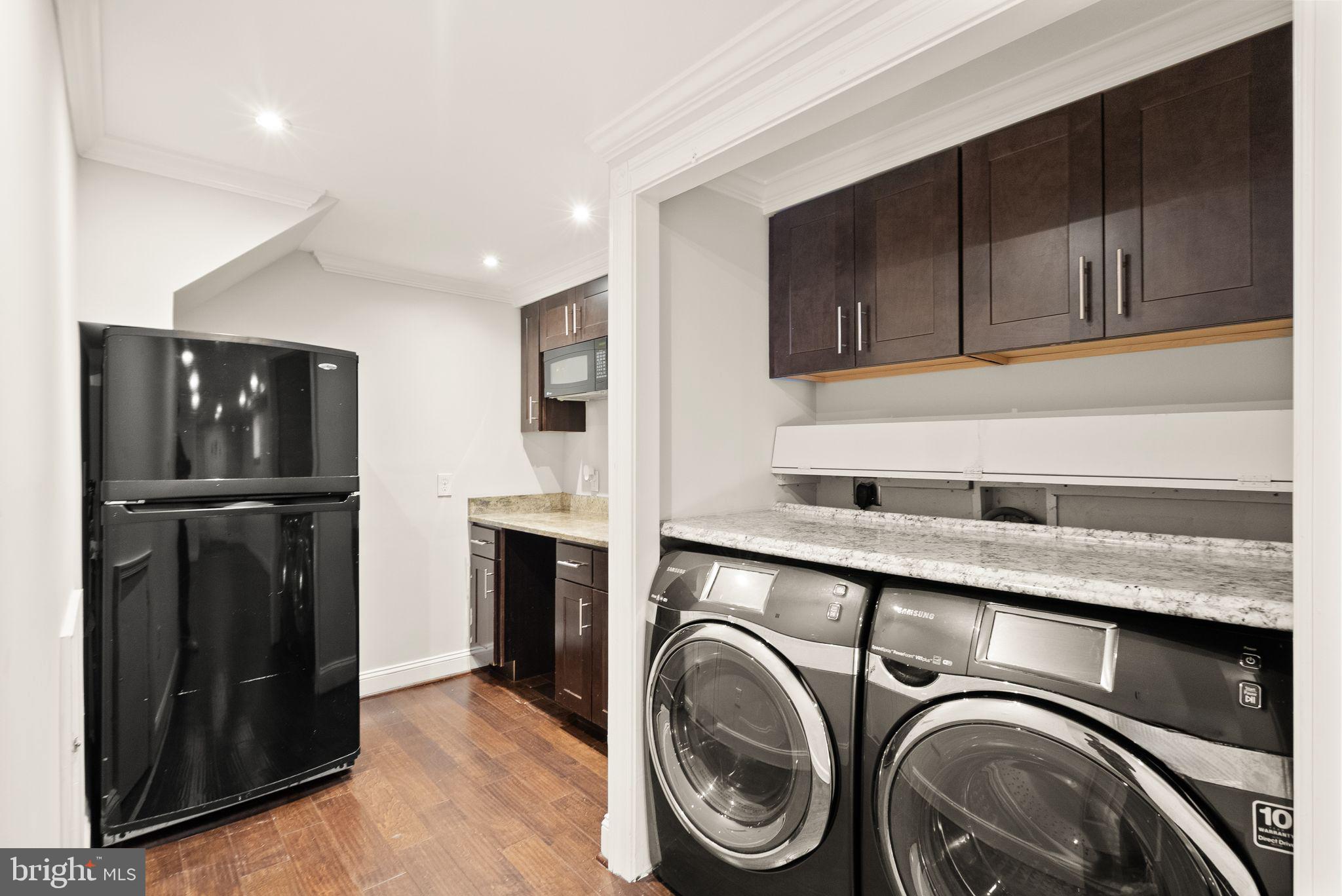 PINECREST ESTATES - Residential