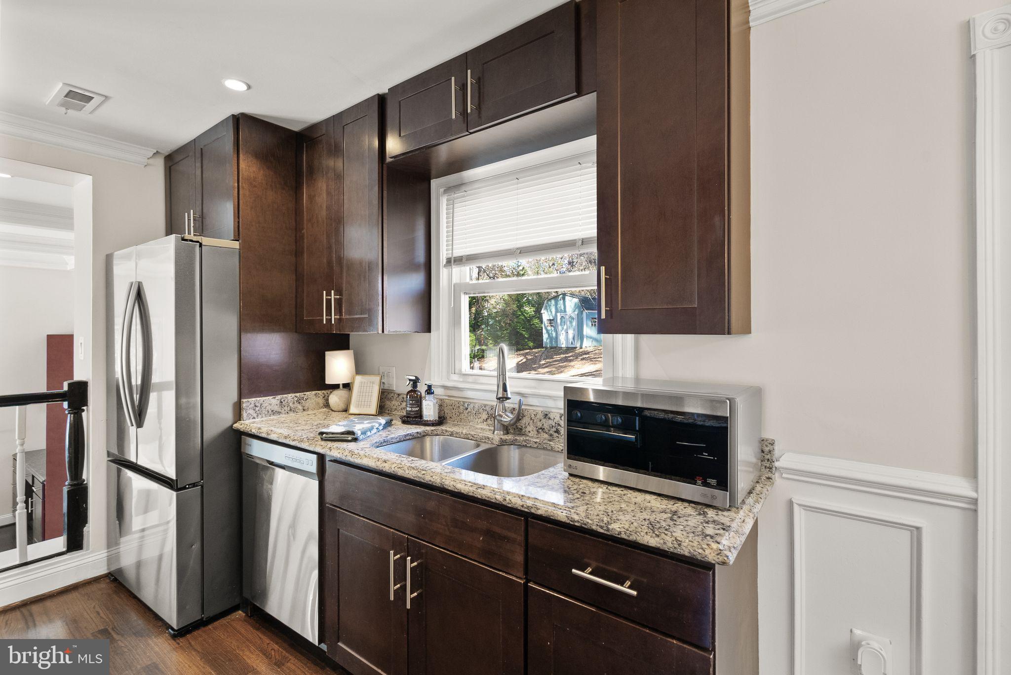 PINECREST ESTATES - Residential