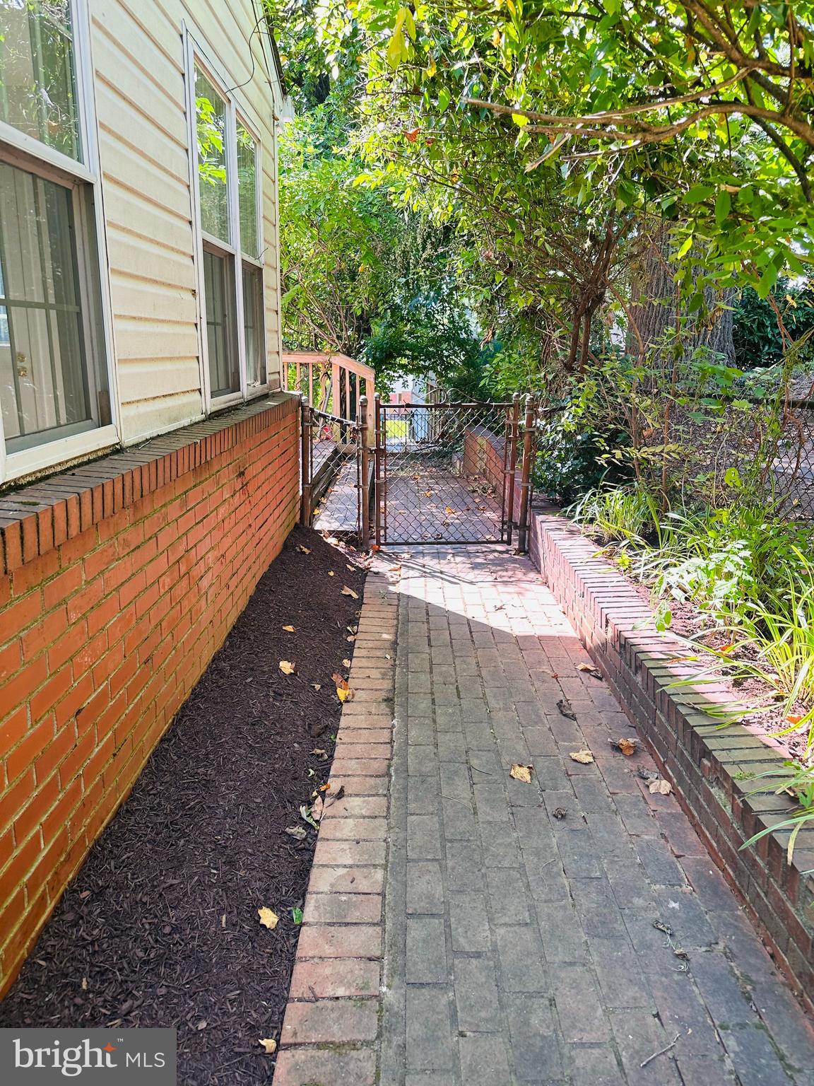 ALTA VISTA TERRACE - Residential Lease