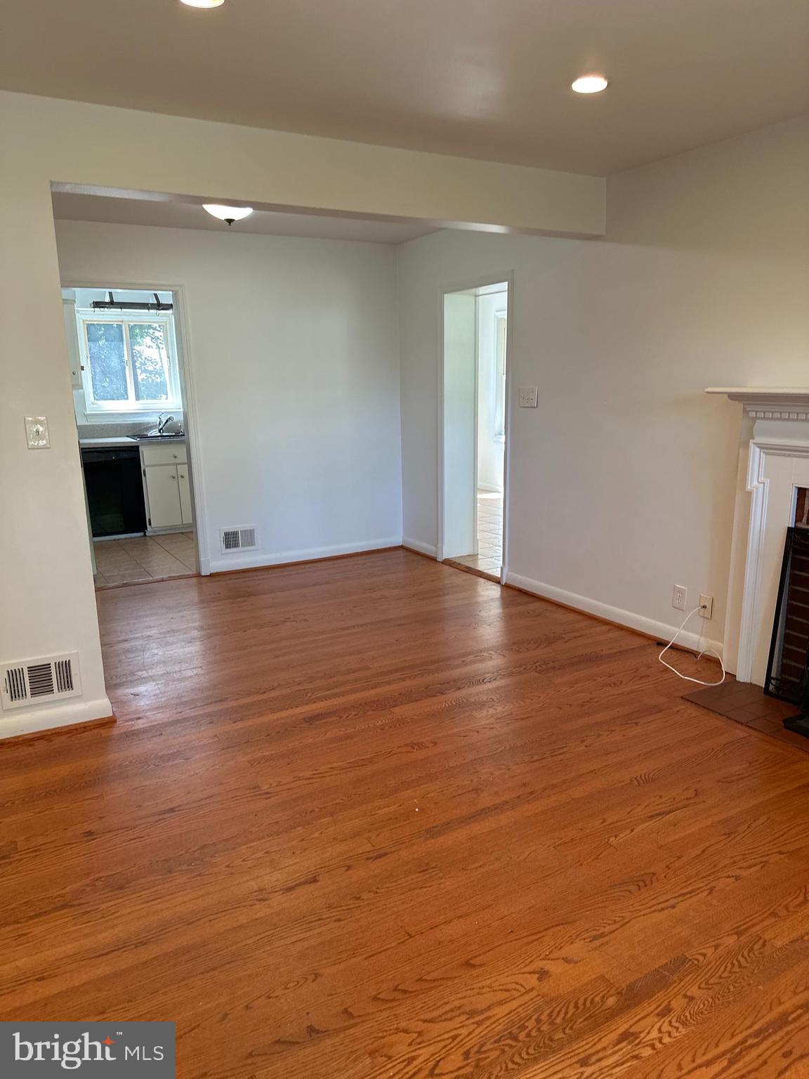 ALTA VISTA TERRACE - Residential Lease