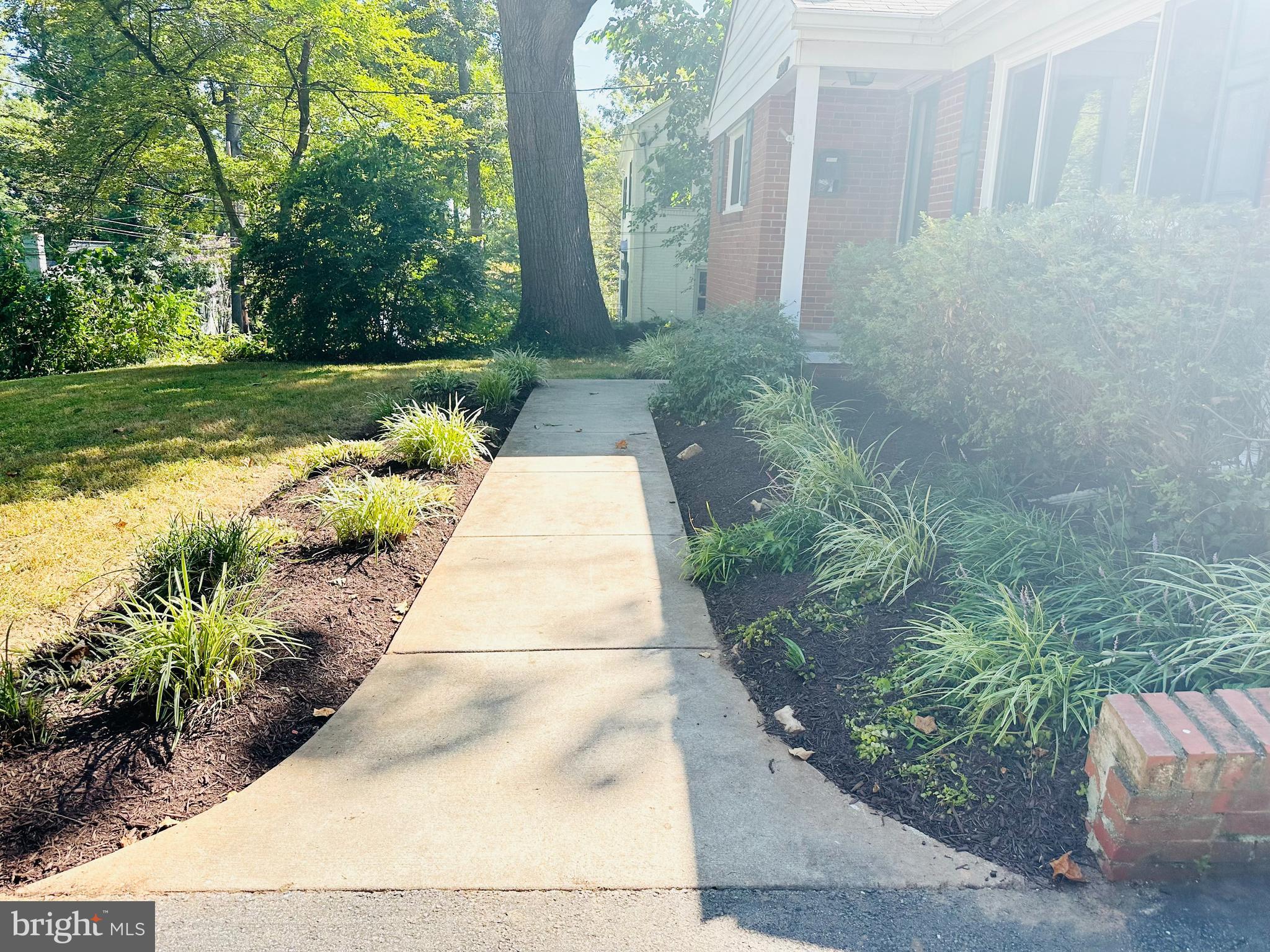 ALTA VISTA TERRACE - Residential Lease