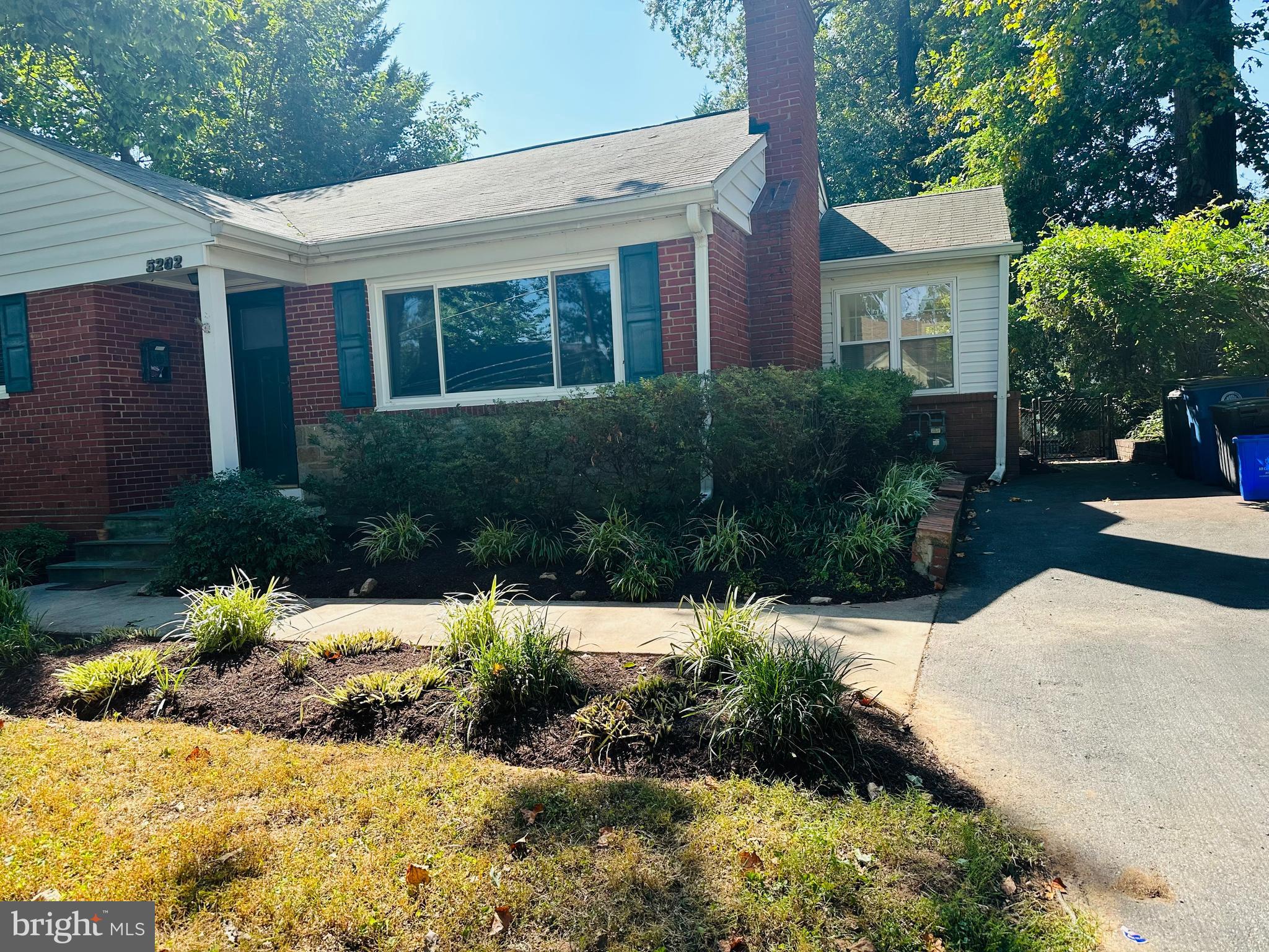 ALTA VISTA TERRACE - Residential Lease