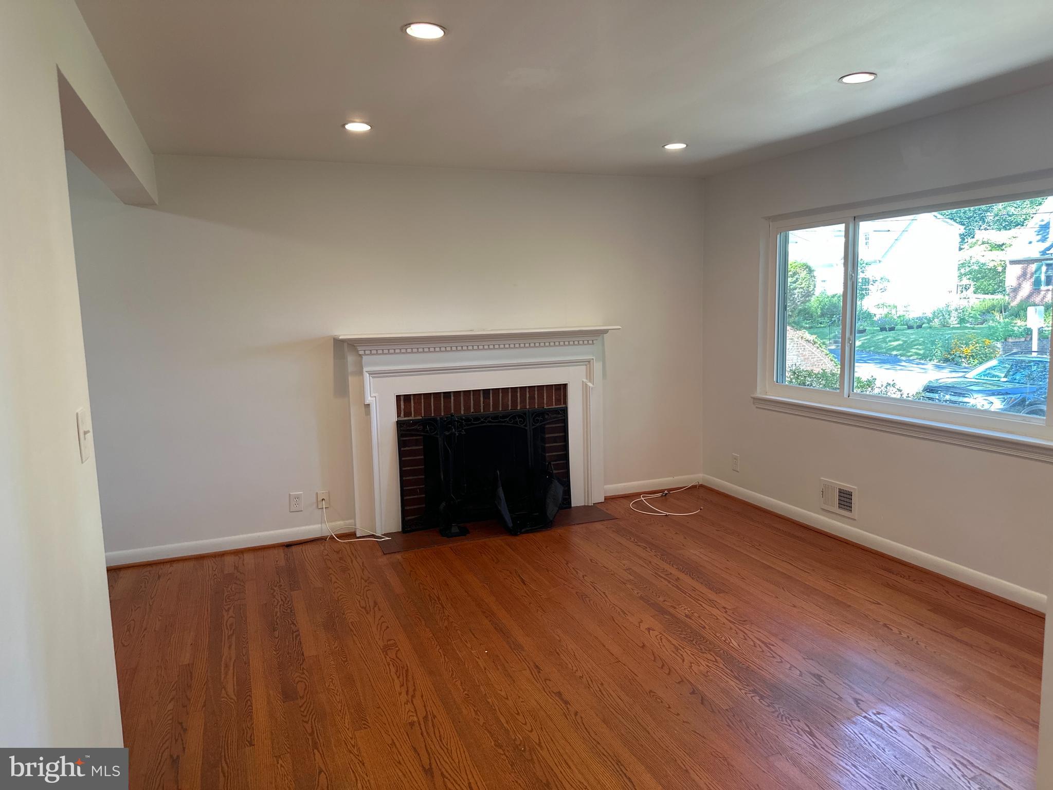 ALTA VISTA TERRACE - Residential Lease