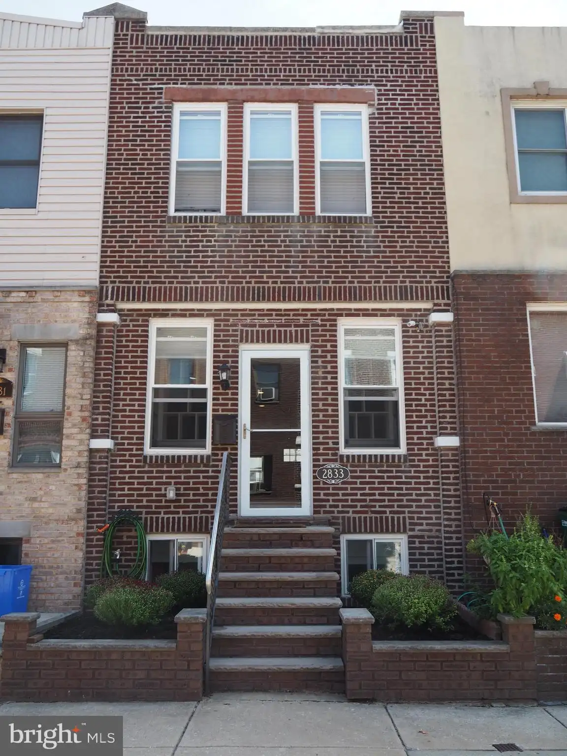 2833 S Iseminger Street, Philadelphia, PA 19148