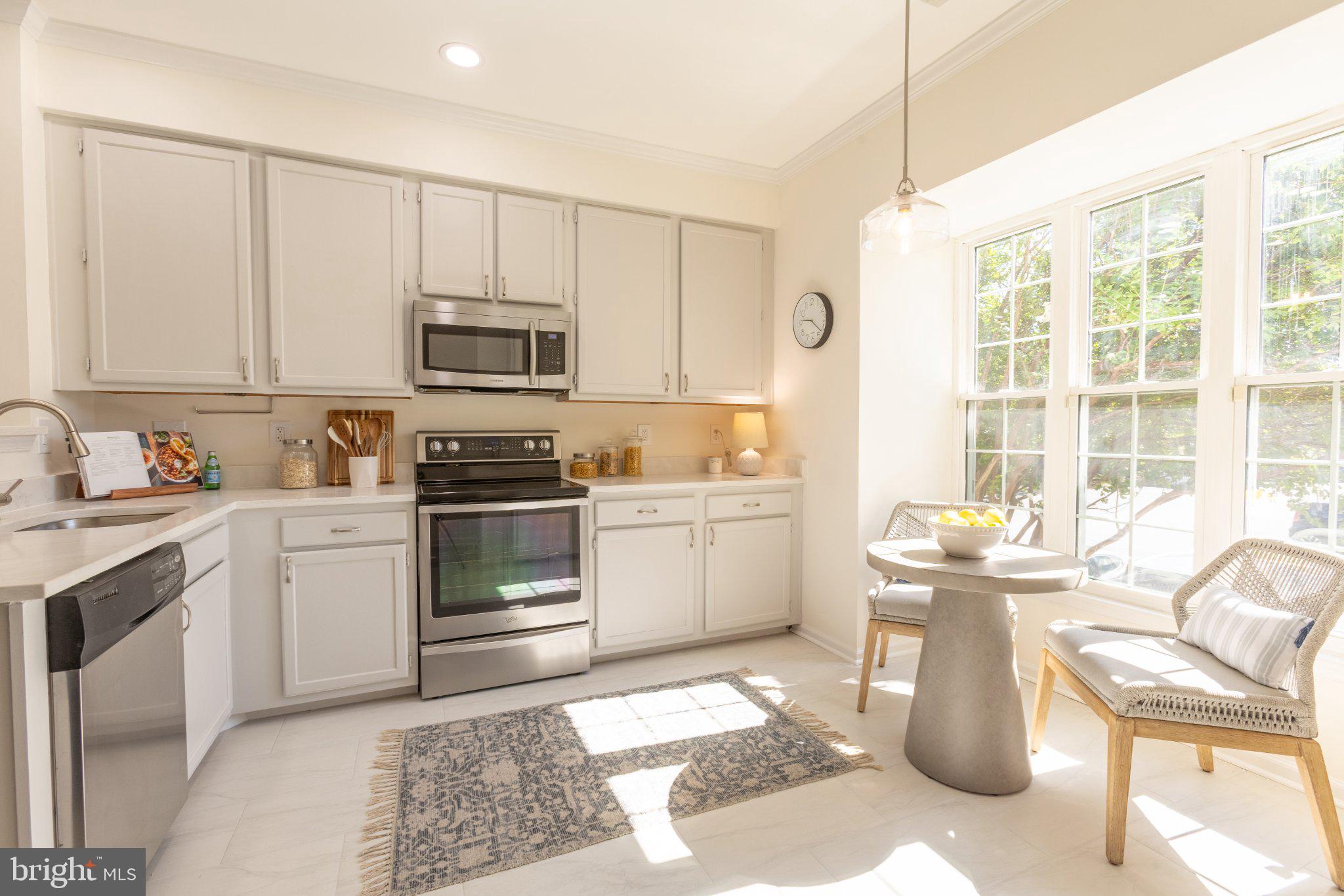 1136 WICKFORD COURT