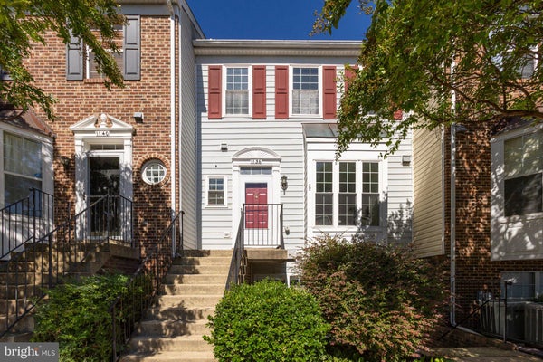 1136 WICKFORD CT, CROFTON, MD 21114 - Image cb5a9a340d4a84cdafd9d6f7100a0dbf/367586044
