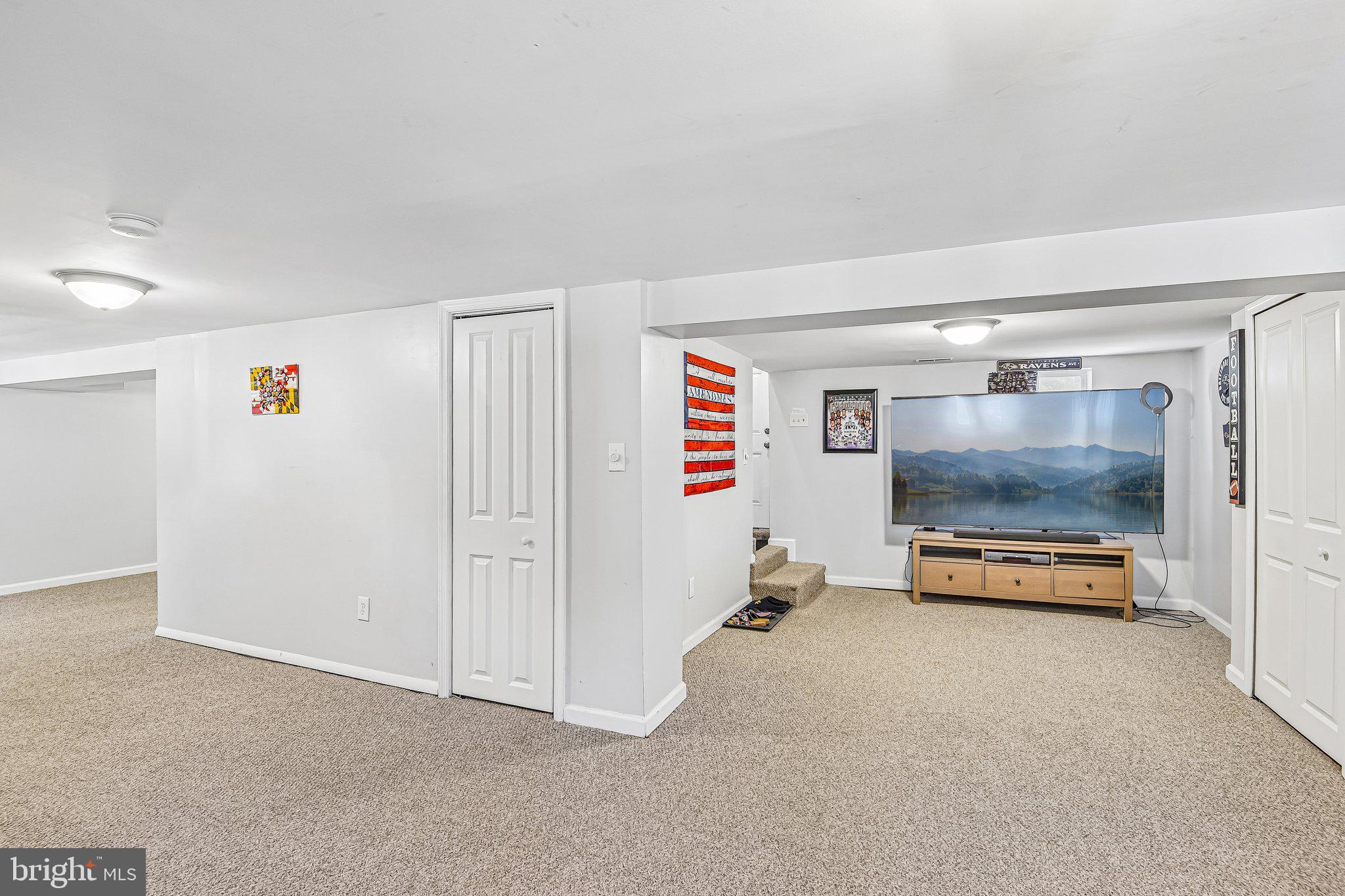 MOUNT HOLLY TERRACE - Residential