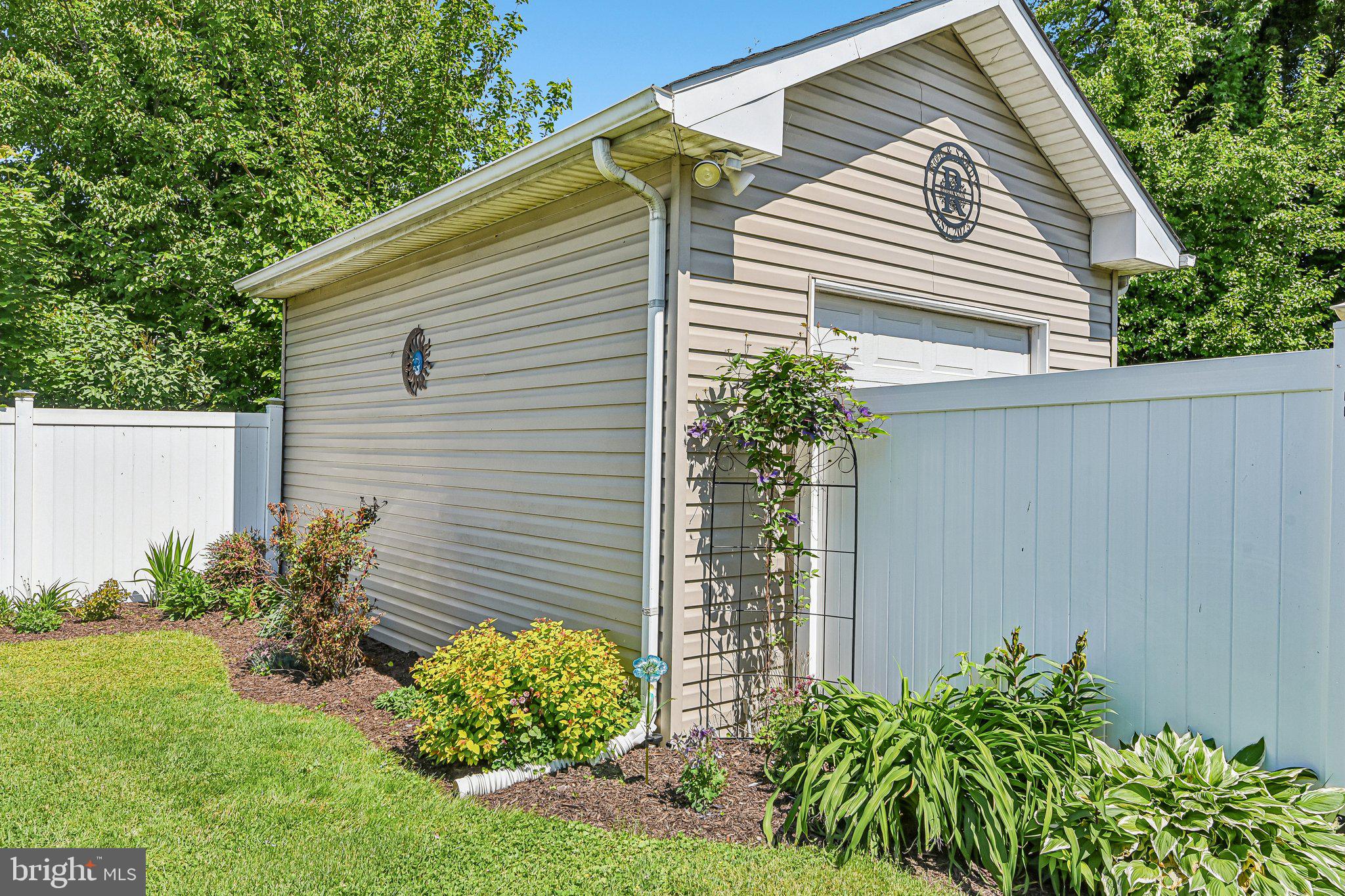 MOUNT HOLLY TERRACE - Residential