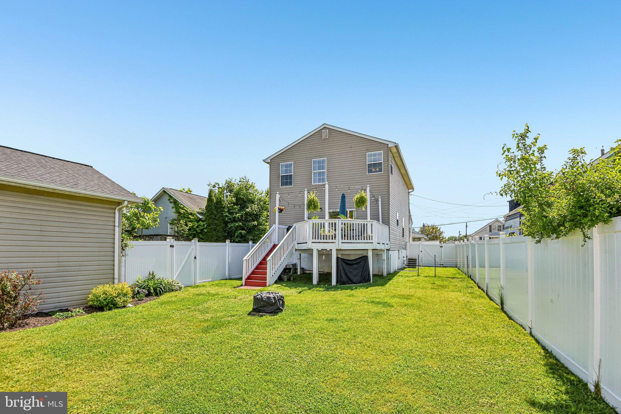 MOUNT HOLLY TERRACE - Residential